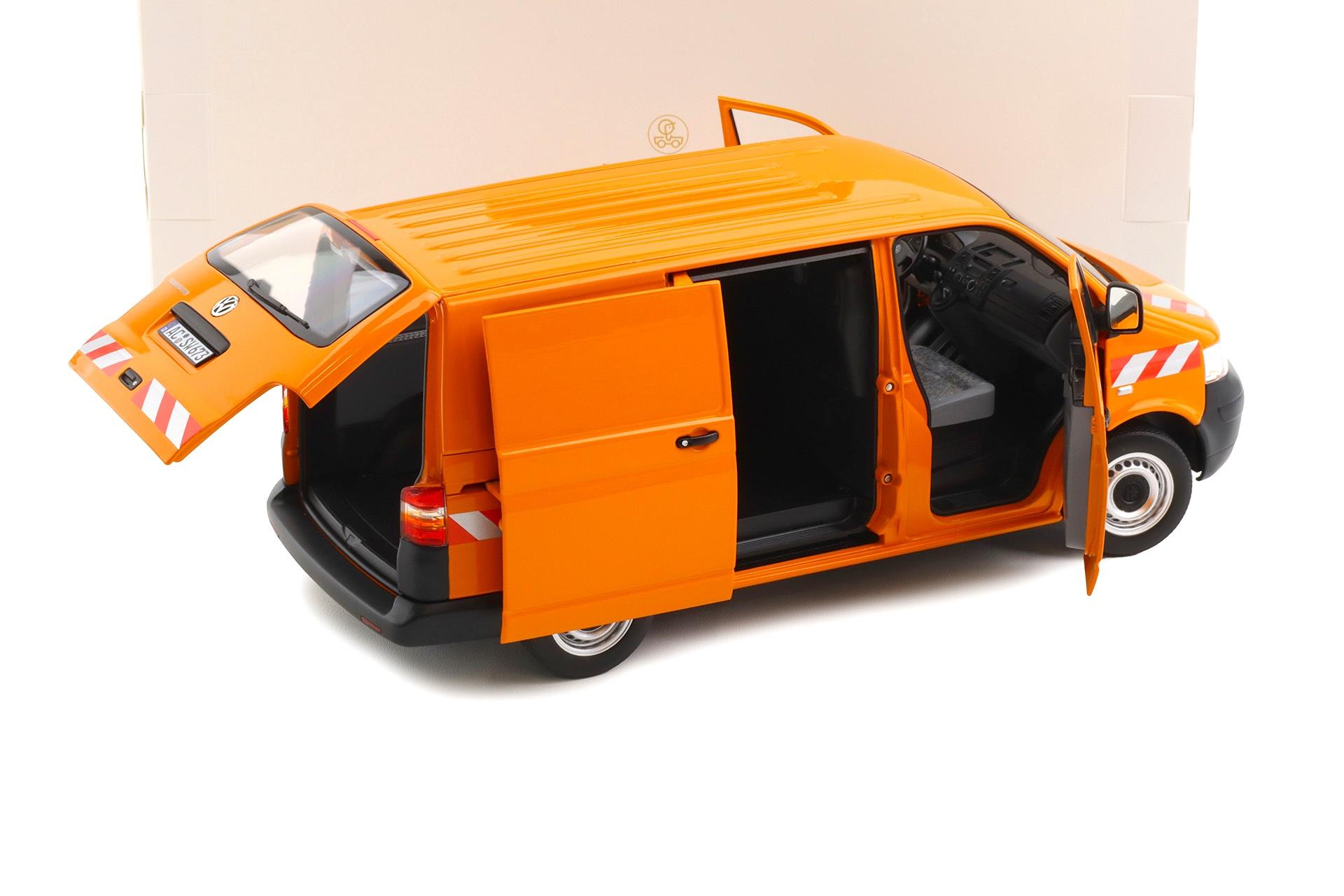 1:18 Norev VW T5 Transporter Kasten 2003 Communal Vehicle orange