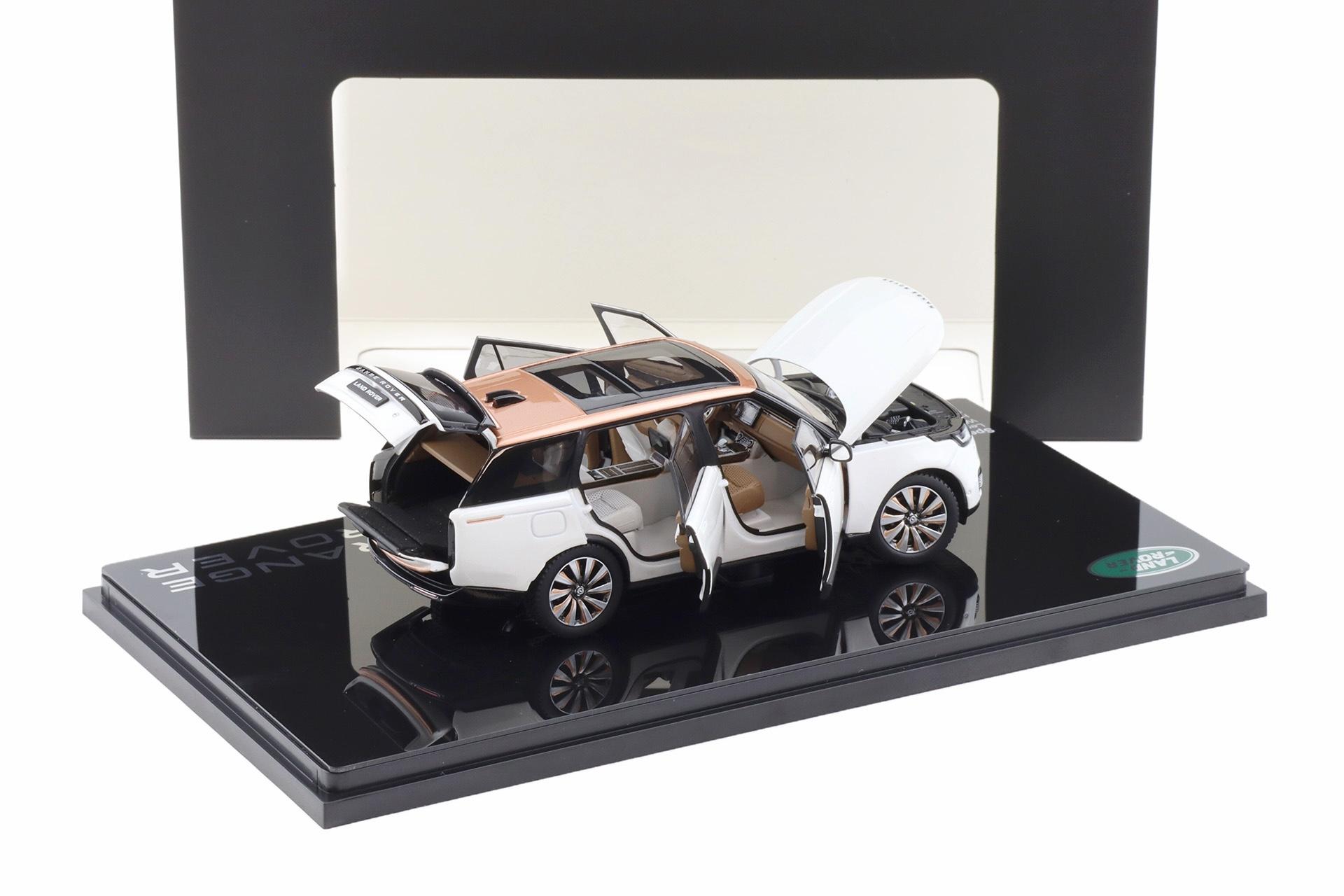 1:43 LCD Models Land Rover Range Rover SV SERENITY white/ gold LCD43014-WH