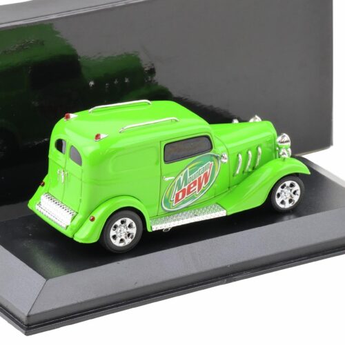 1:43 Minichamps American Hot Rod Mountain Drew green