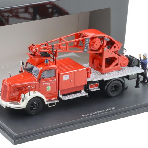 1:43 Schuco Mercedes L6600 Feuerwehr Berufsfeuerwehr Fürth red