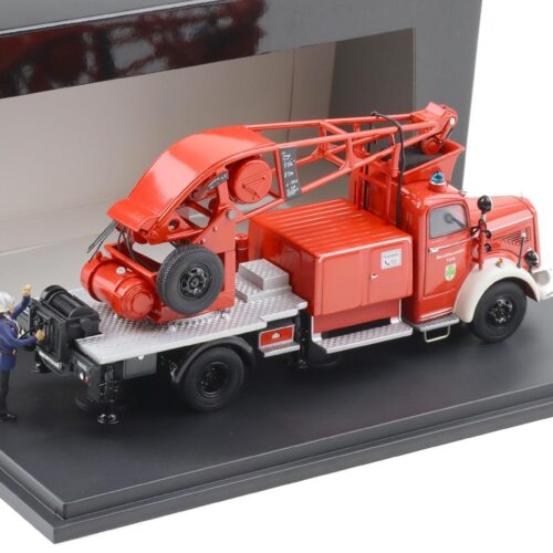 1:43 Schuco Mercedes L6600 Feuerwehr Berufsfeuerwehr Fürth red