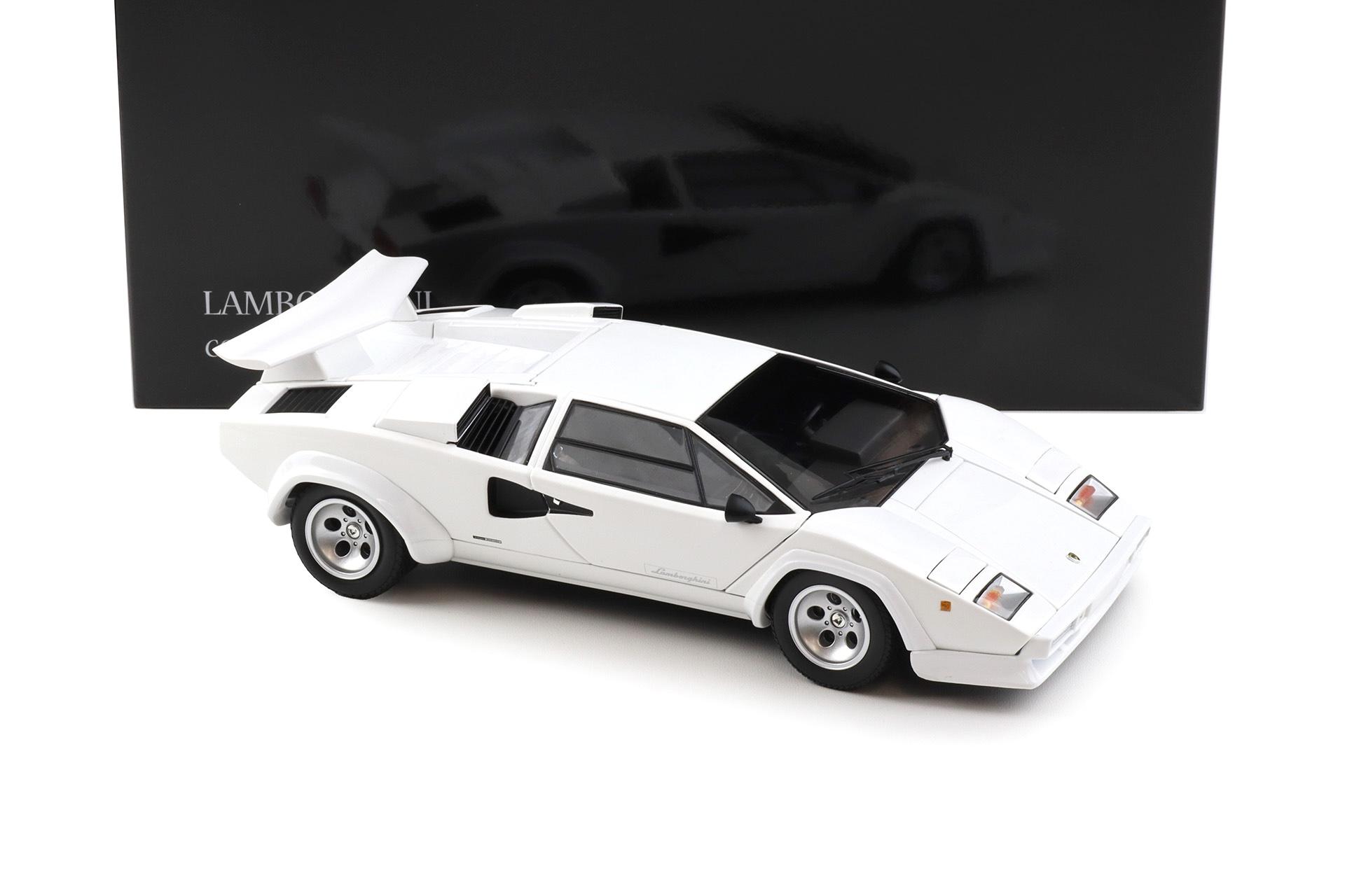 1:18 Kyosho Lamborghini Countach LP 400S Coupe white KS08320WFL