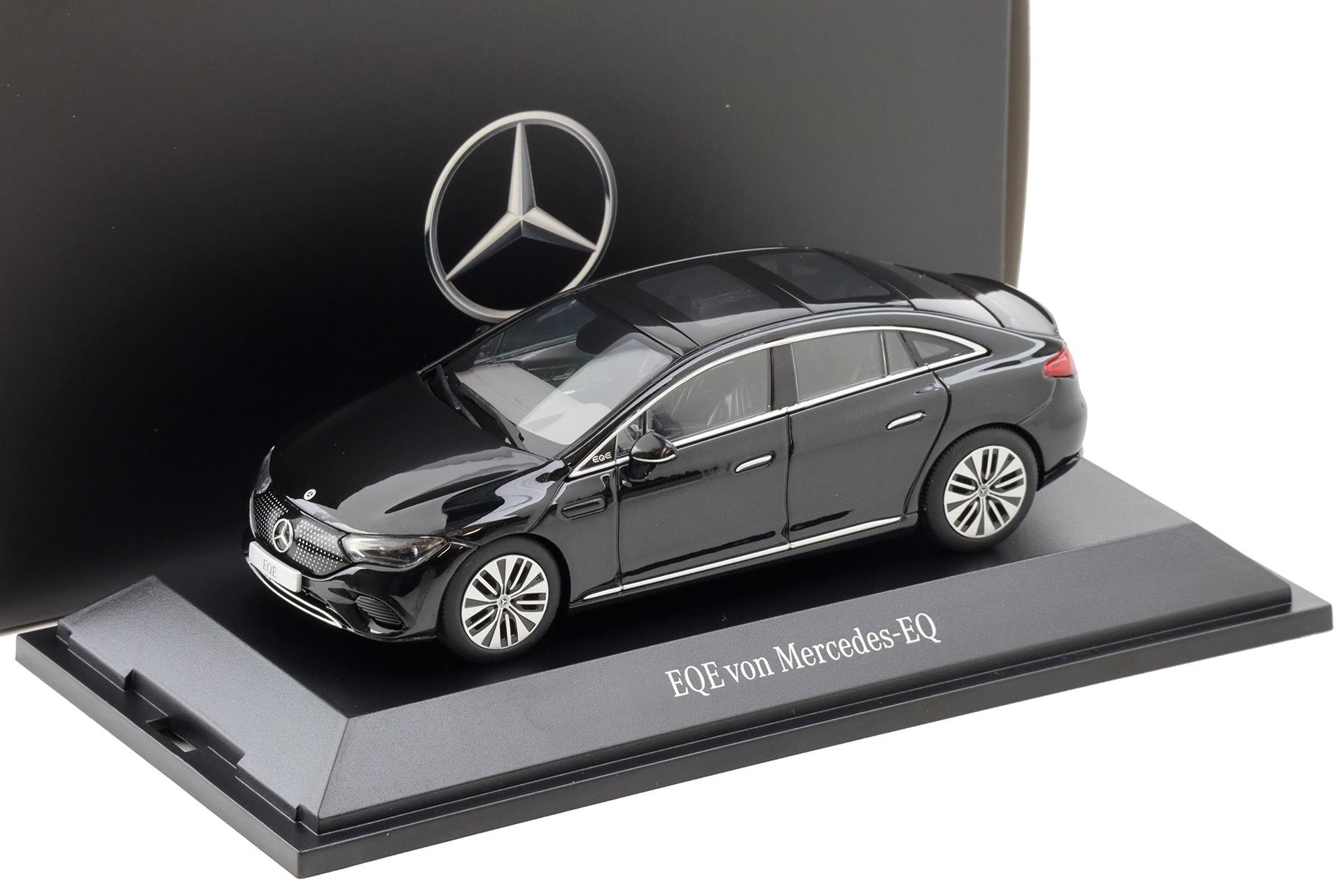 1:43 Herpa Mercedes EQE V295 Limousine Electric Art Line obsidian black DEALER VERSION