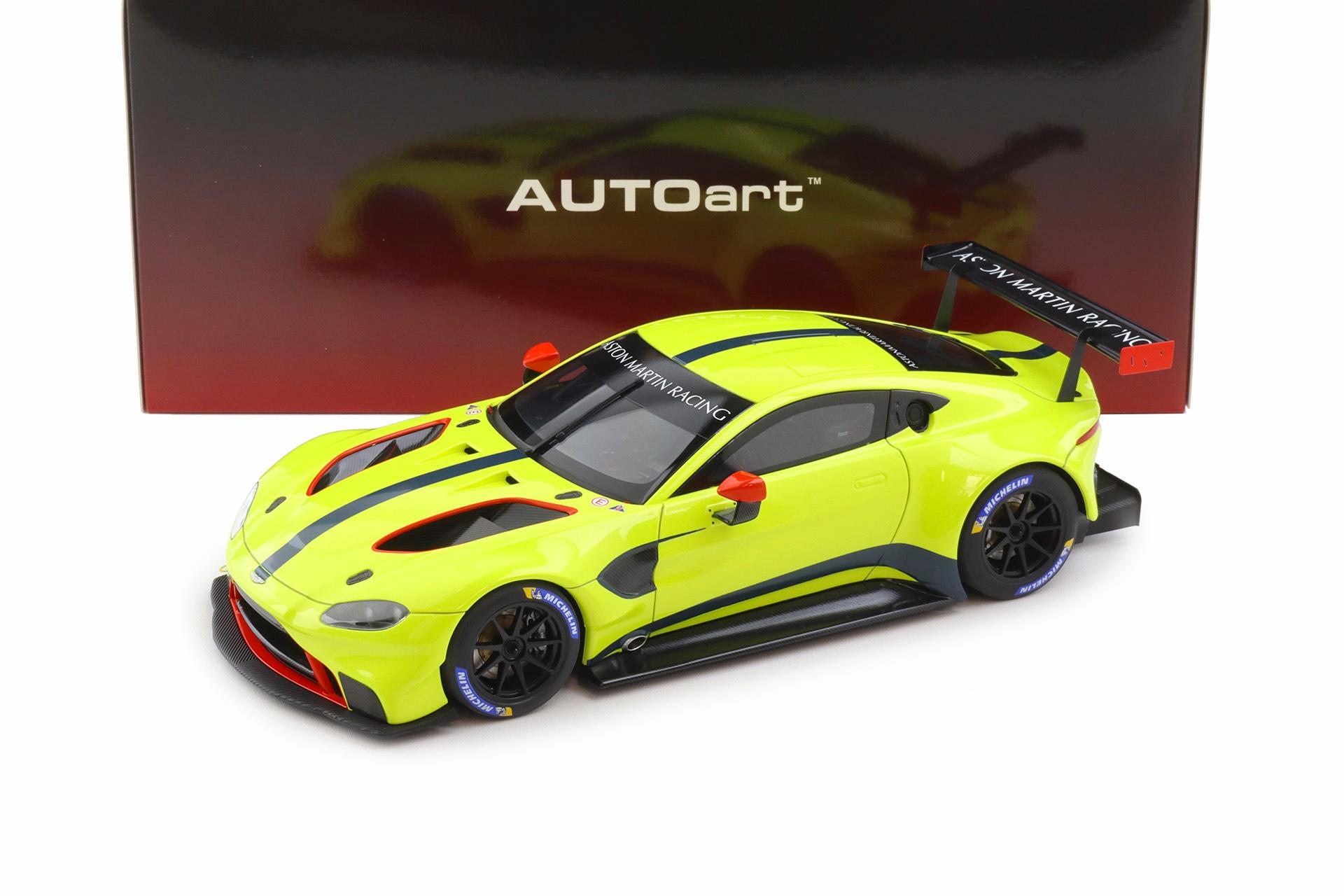 1:18 AUTOart Aston Martin Vantage GTE Le Mans Pro 2018 Presentation Car green with stripes