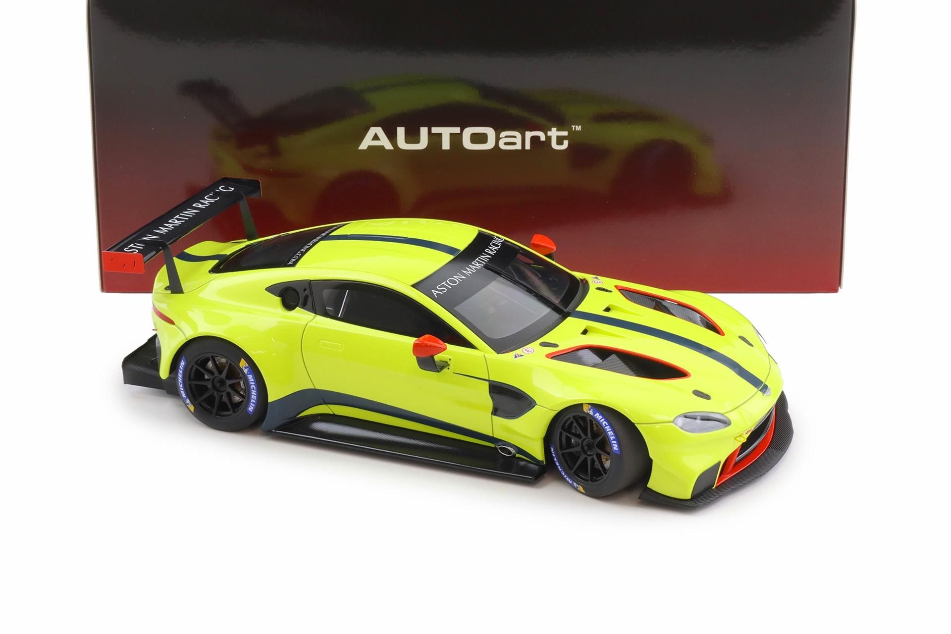 1:18 AUTOart Aston Martin Vantage GTE Le Mans Pro 2018 Presentation Car green with stripes