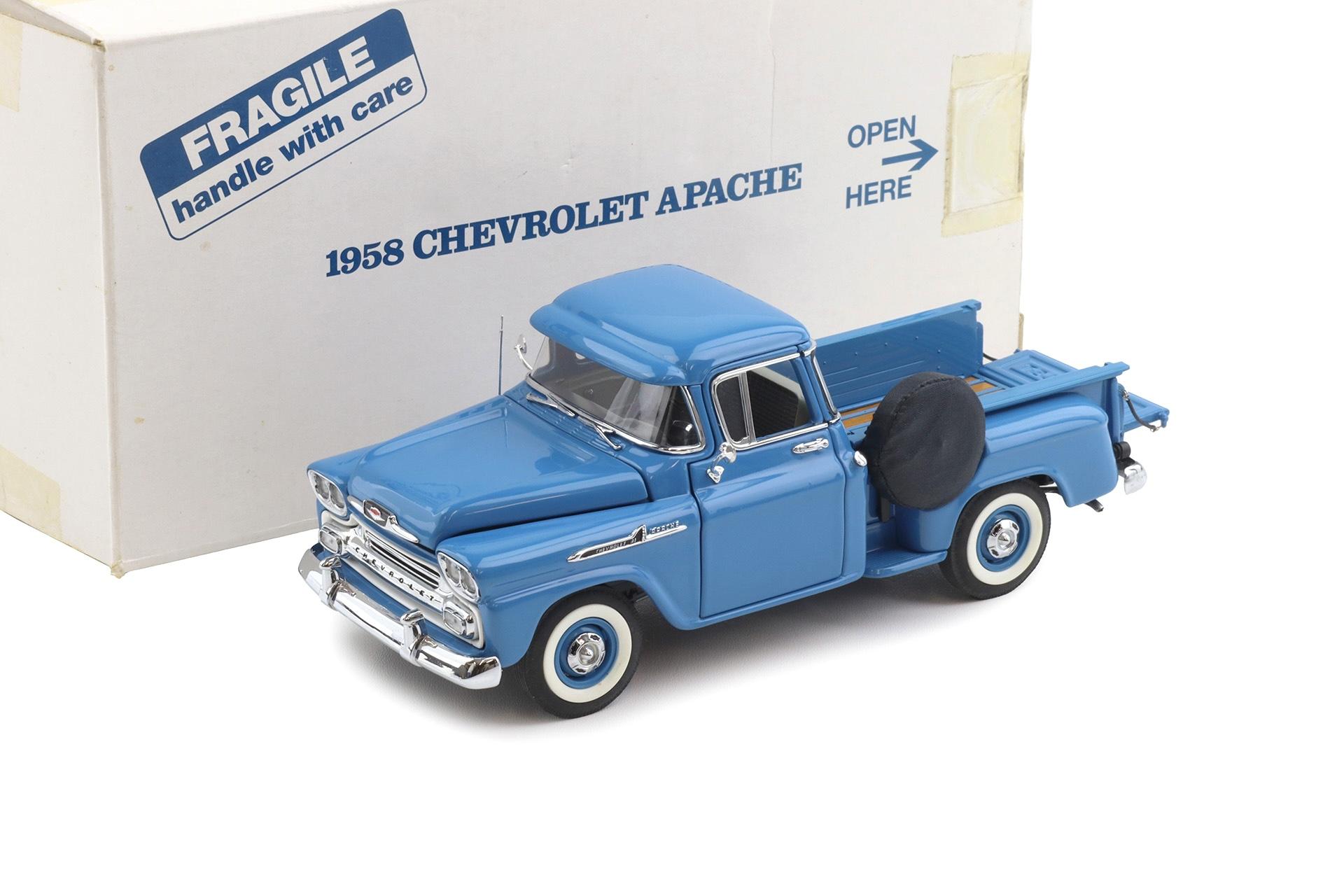 ID 112064 orig.jpg 1:24 Danbury Mint 1958 Chevrolet Apache 3104 Half-Ton Pickup Dawn blue