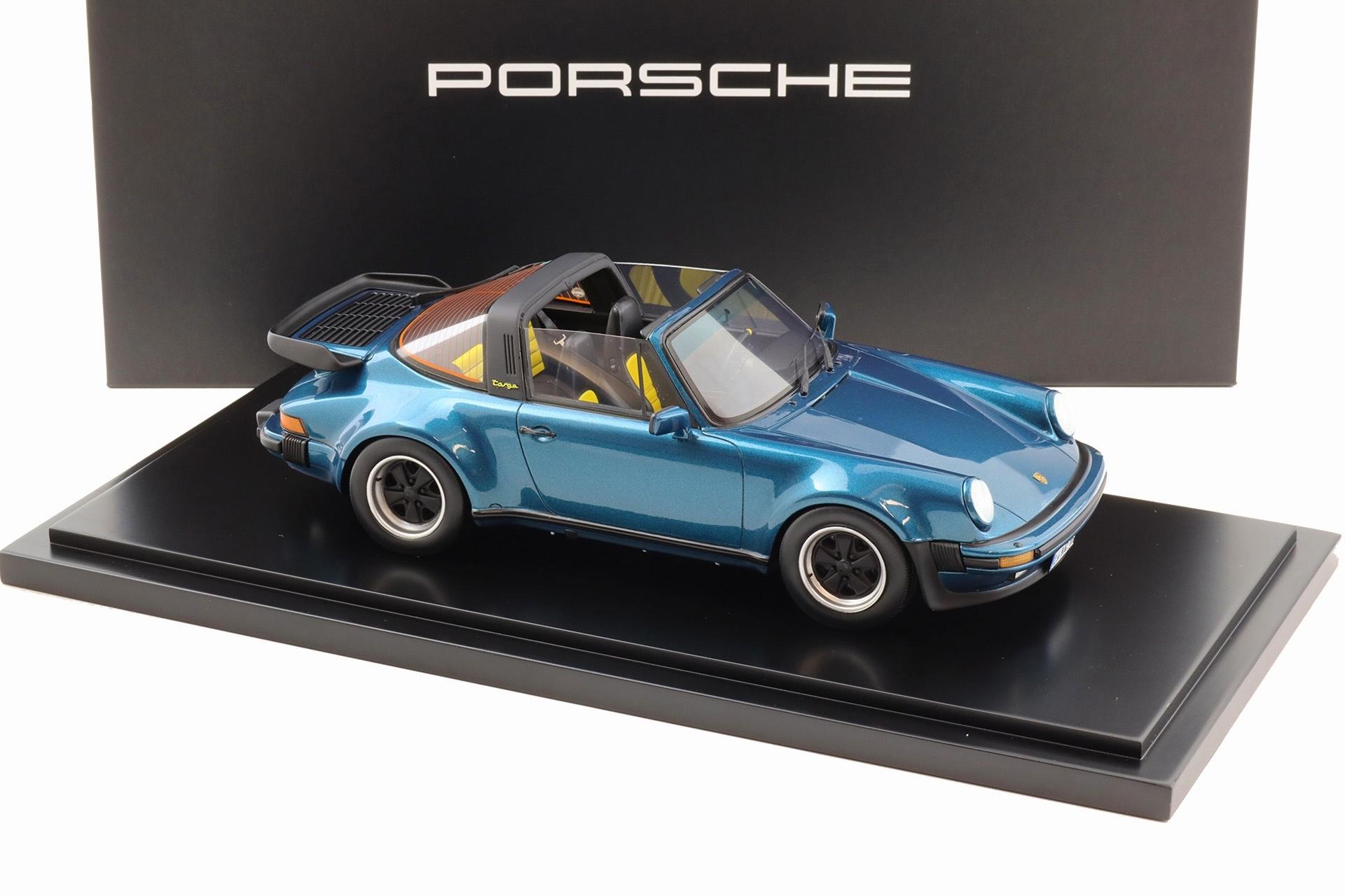 1:18 Spark Porsche 911 930 Turbo Targa Amazonas green MAP Porsche Museum