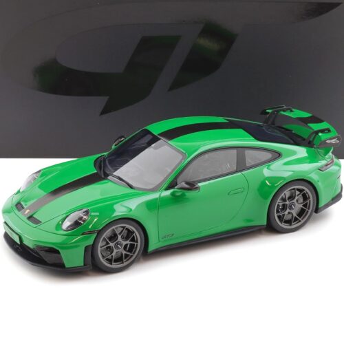1:18 GT Spirit GT576 Porsche 911 992.2 GT3 Weissach Package Python green 2025