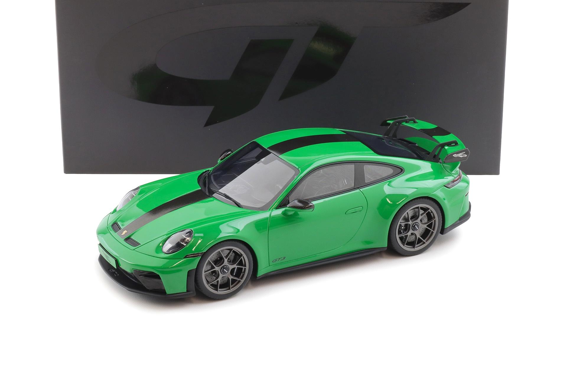1:18 GT Spirit GT576 Porsche 911 992.2 GT3 Weissach Package Python green 2025
