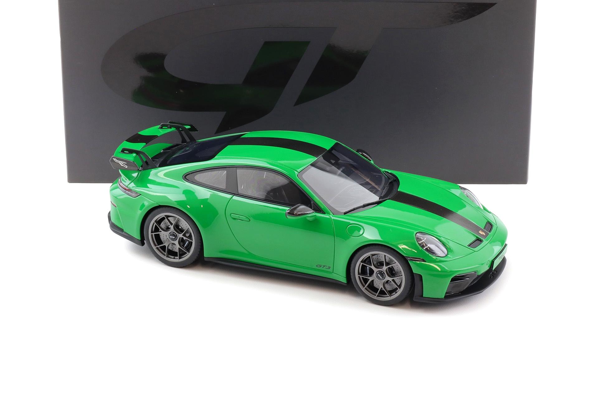 1:18 GT Spirit GT576 Porsche 911 992.2 GT3 Weissach Package Python green 2025