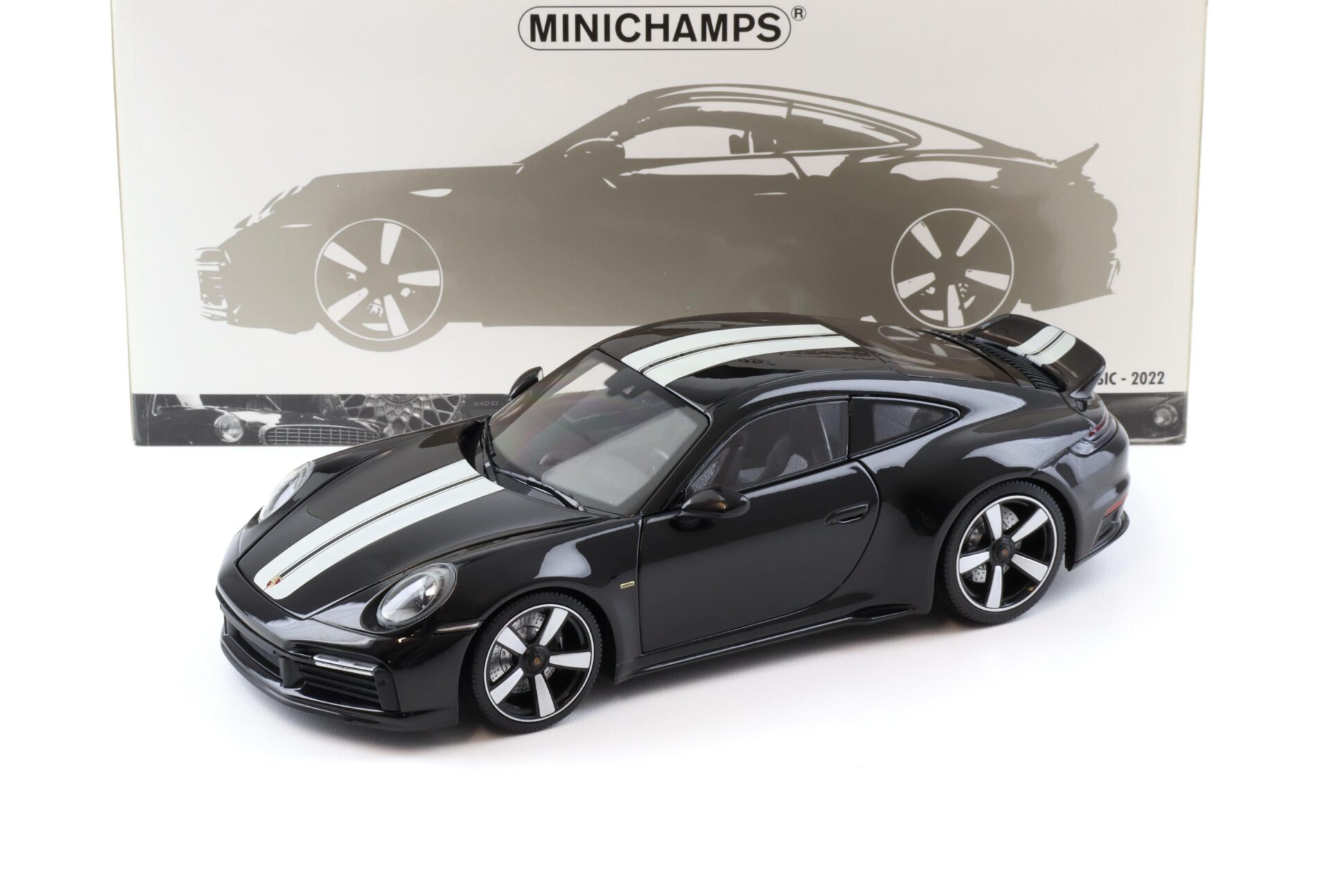 ID 100681 orig.jpg 1:18 Minichamps Porsche 911 992 Sport Classic Coupe 2022 black