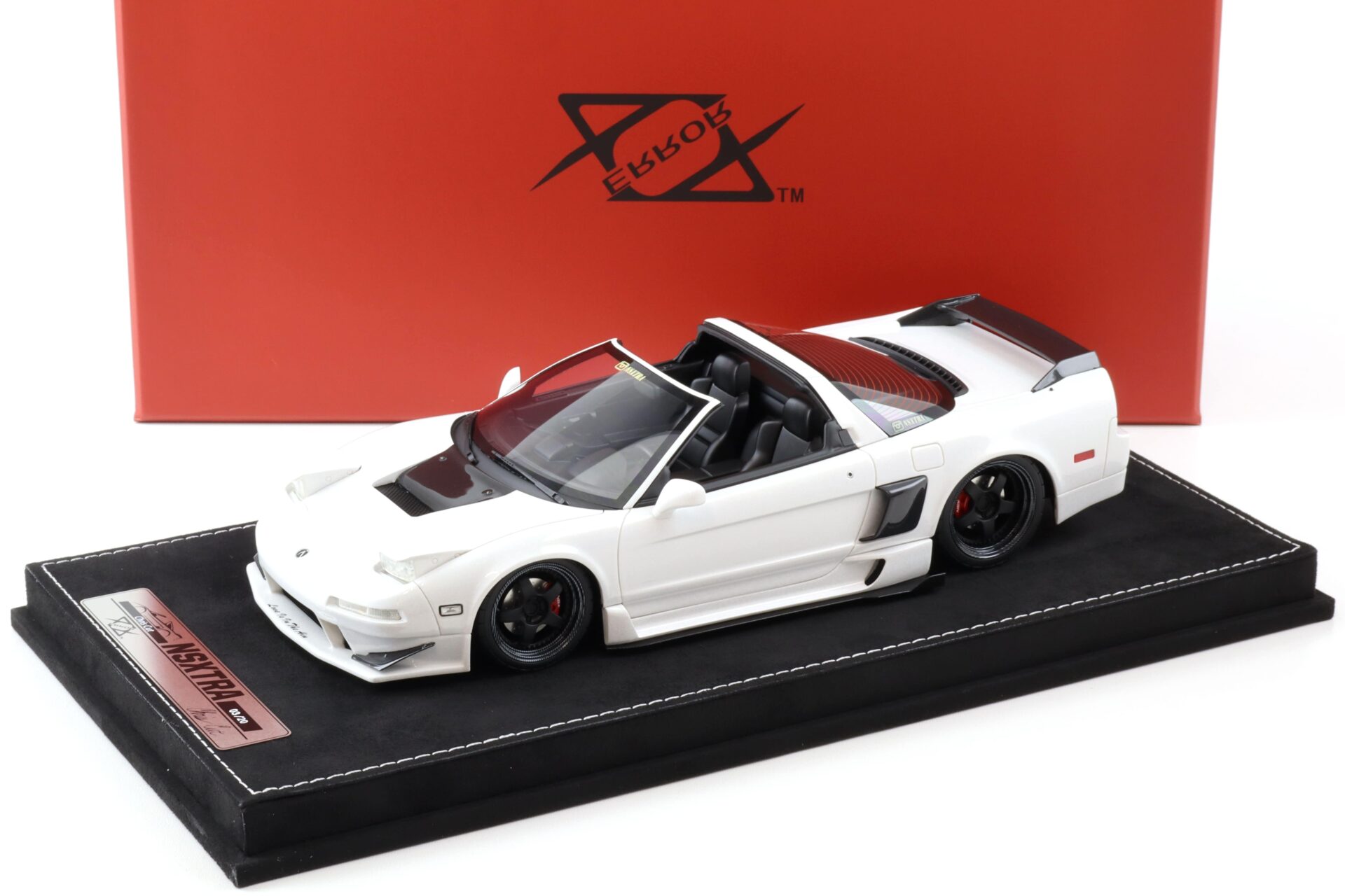ID 101094 orig.jpg 1:18 ERROR404 Honda NSX NSXTRA illusionary white ER404-I - Limited 20 pcs.