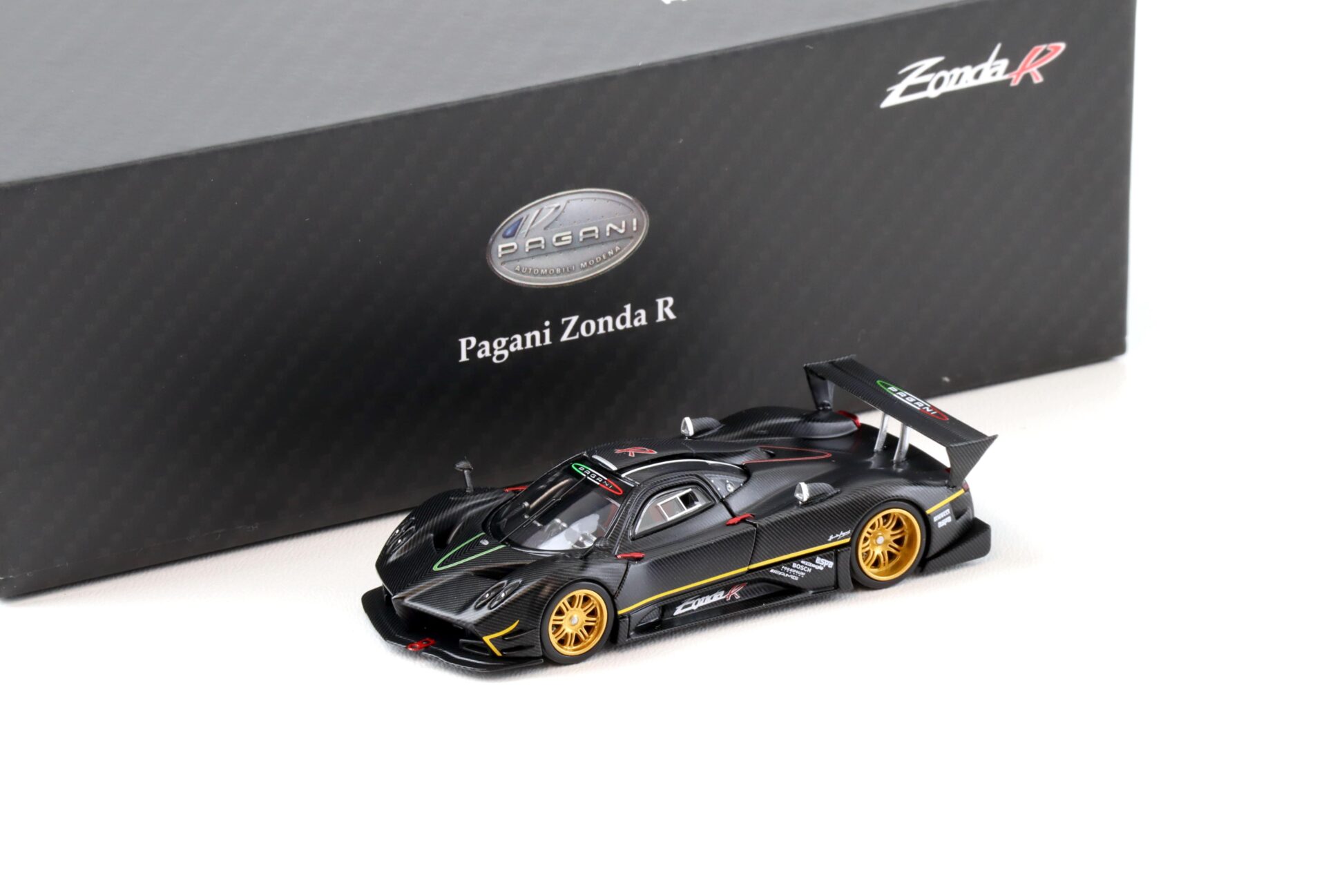 ID 101163 orig.jpg 1:64 Almost Real x Motorhelix Pagani Zonda R matte Carbon Fiber 650630001