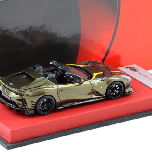 1:43 BBR Ferrari 812 Competizione A Verde Volterra with leather base - Limited 5 pcs.
