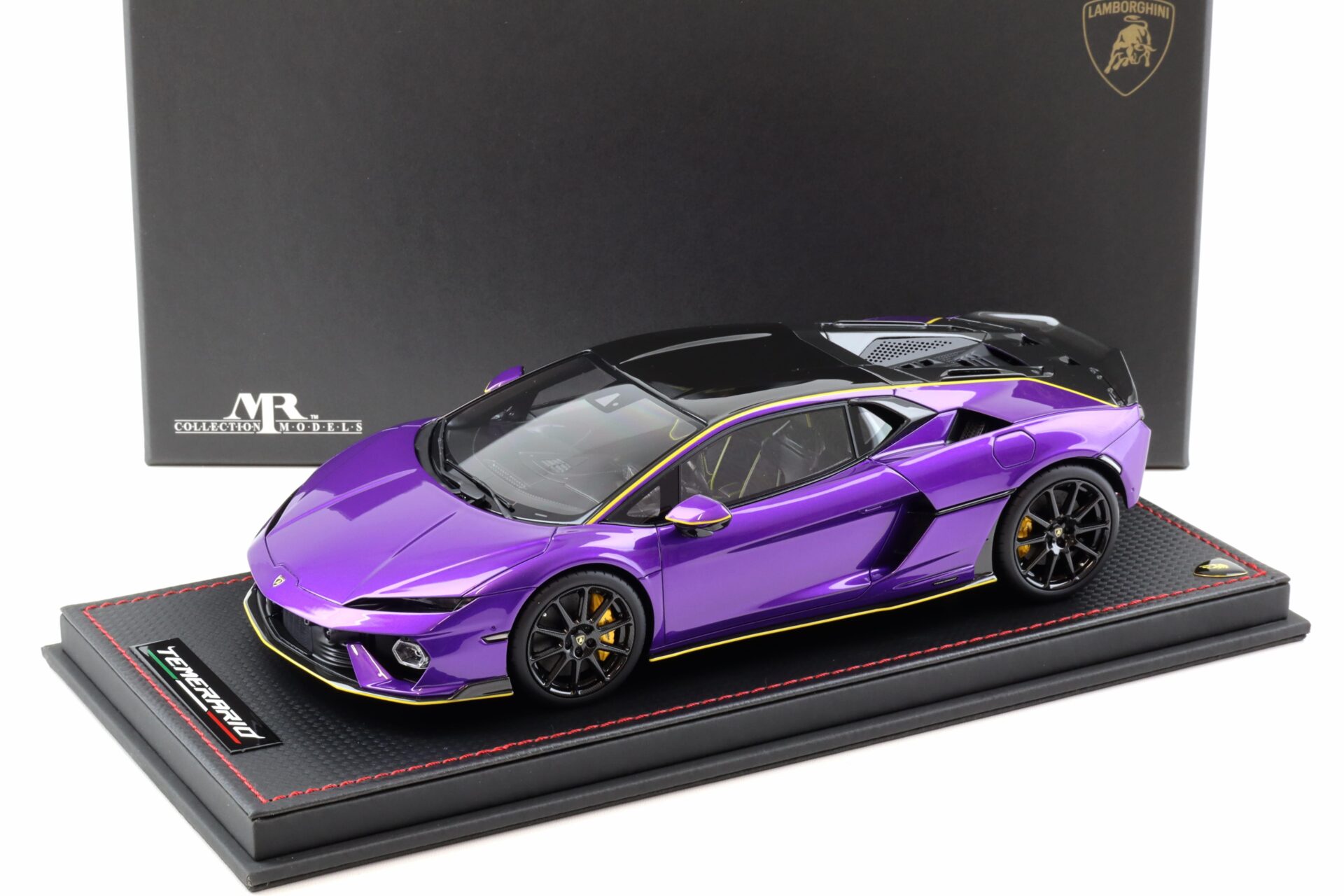 ID 101812 orig.jpg 1:18 MR Collection Lamborghini Temerario Allege Package Viola Pasifae - Limited 99 pcs.