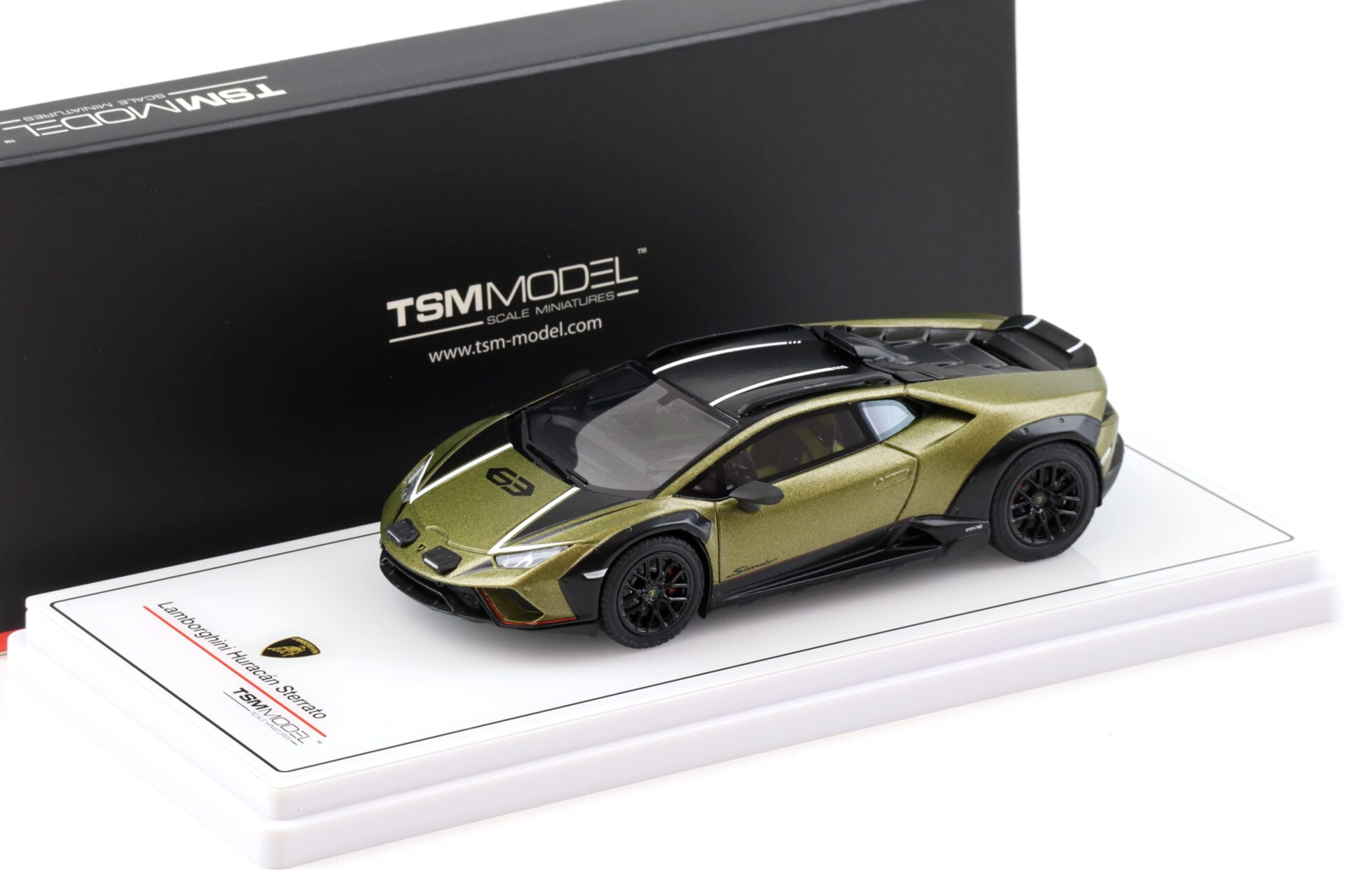 ID 101946 orig.jpg 1:43 TSM Model Lamborghini Huracan Sterrato 2022 Verde Gea matt TSM430833