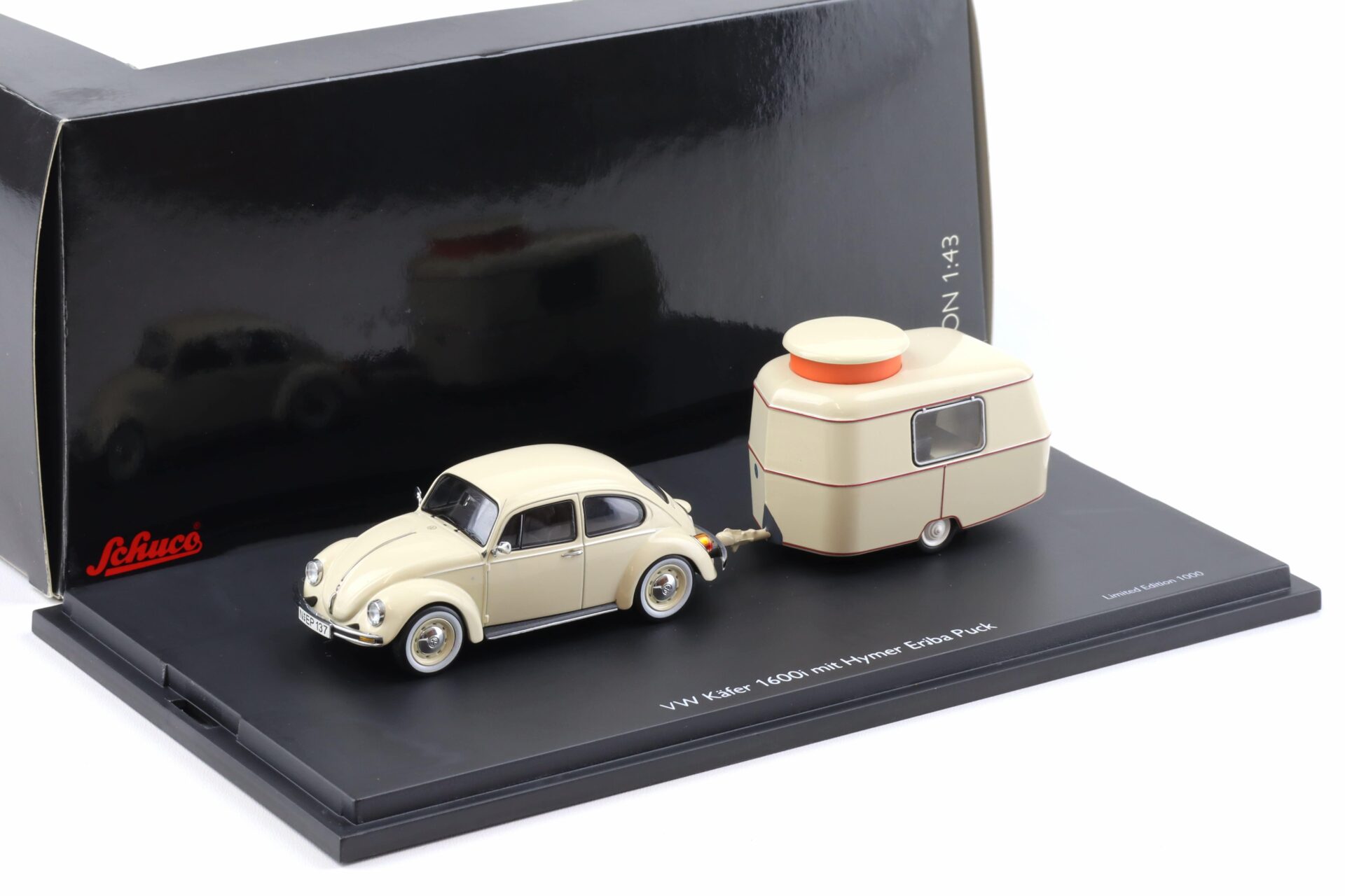 1:43 Schuco VW Käfer 1600i (UE) mit Eriba Puck Wohnanhänger beige