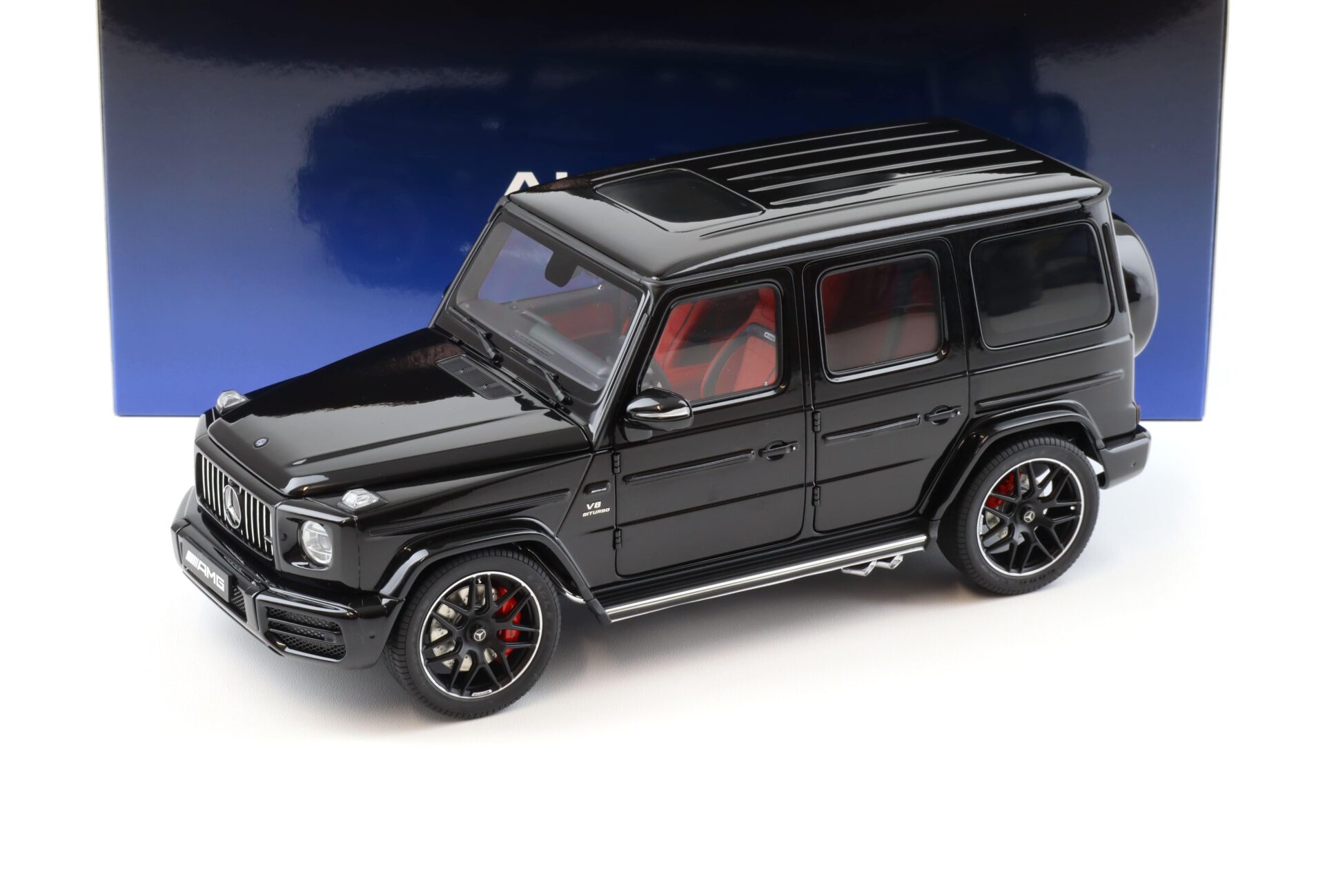 ID 103362 orig 1.jpg 1:18 AUTOart Mercedes G63 AMG 2019 W463A Gloss black