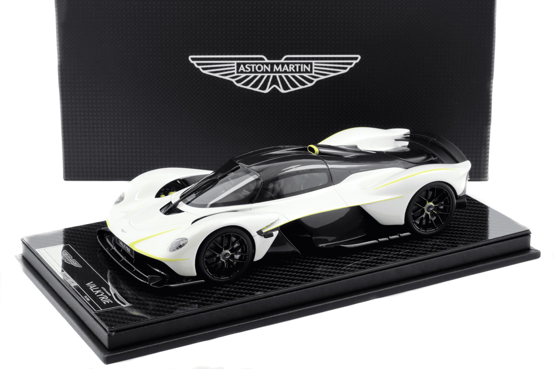 ID 103666 orig.jpg 1:18 FrontiArt Aston Martin Valkyrie pearl white F106-29 - Limited 300 pcs.