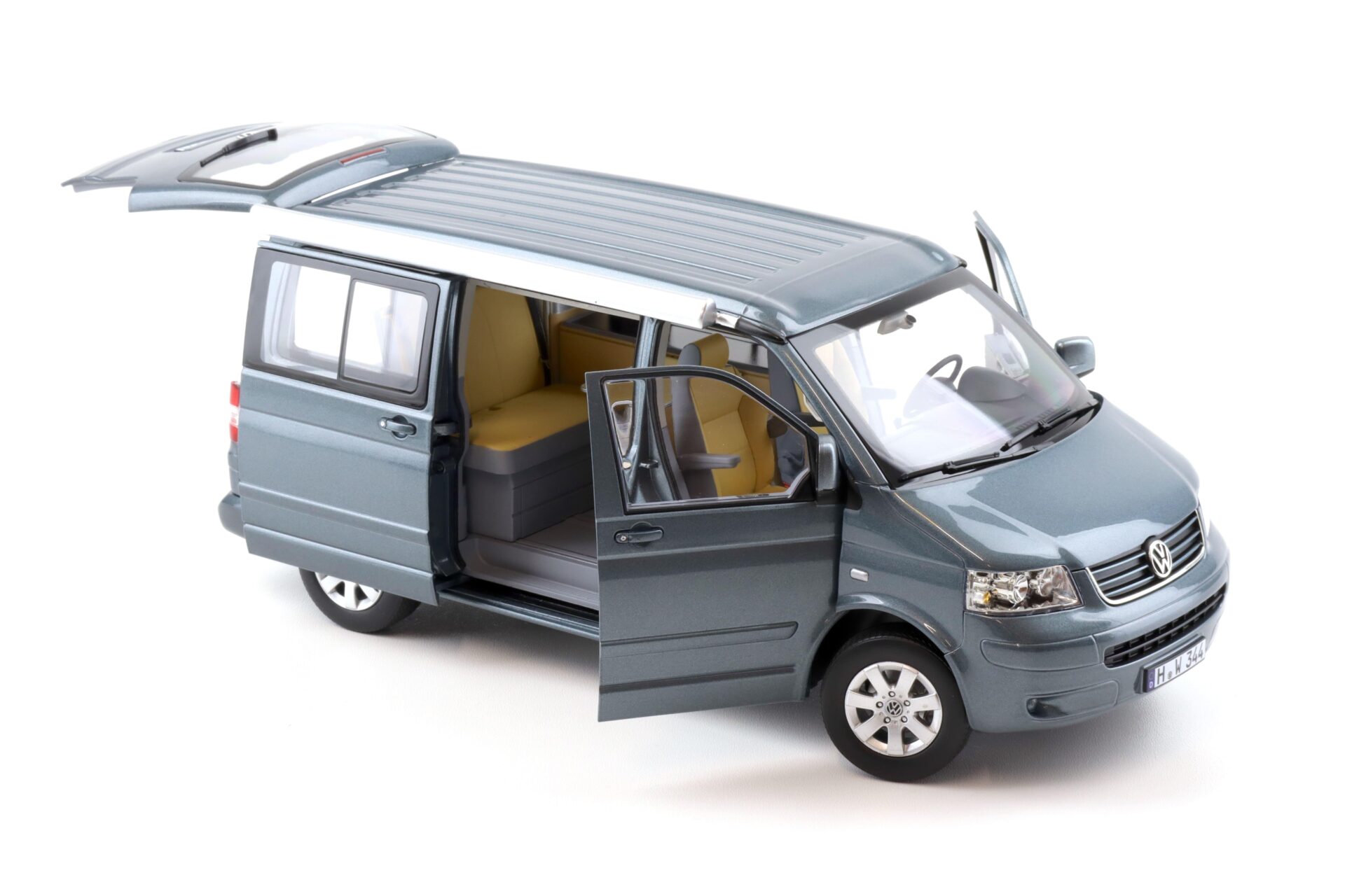 1:18 Norev VW T5 California 2003 Off-Road grey metallic - Limited 1000 pcs.