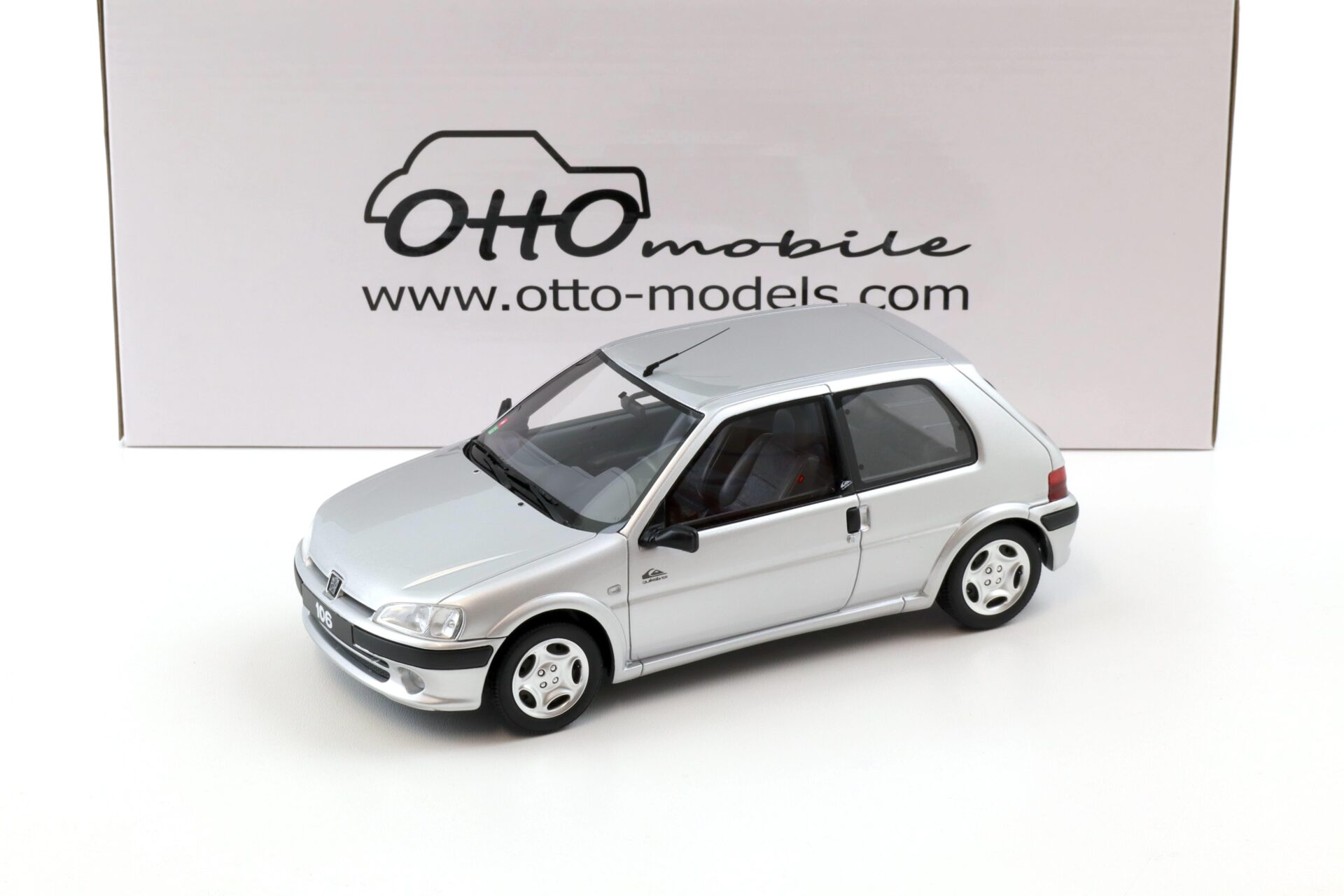 ID 103988 orig.jpg 1:18 OTTO mobile OT1177 Peugeot 105 Quicksilver Gris Quarz silver 2000