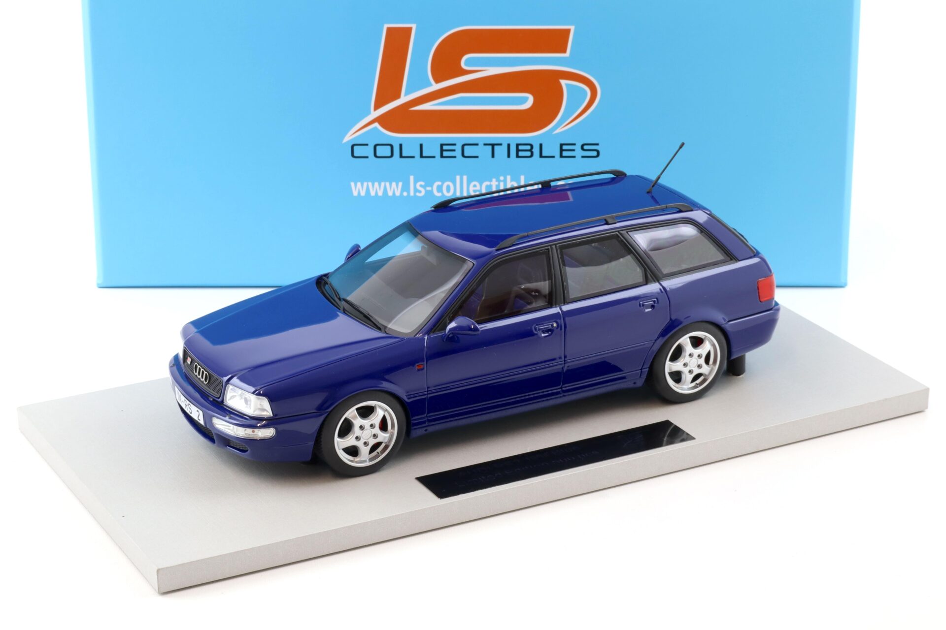 ID 104120 orig.jpg 1:18 LS Collectibles Audi RS2 Avant 1994 blue LS083A