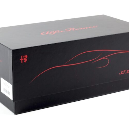 1:18 BBR Alfa Romeo 33 Stradale Rosso Villa d´Este red metallic - Limited 333 pcs.