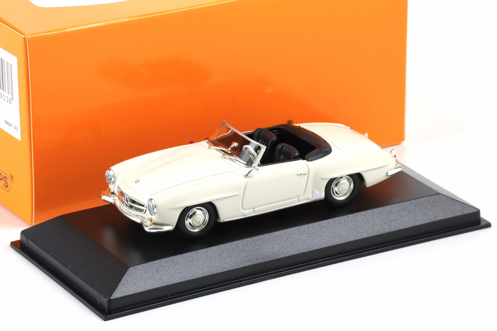 ID 104698 orig.jpg 1:43 Minichamps Maxichamps Mercedes 190 SL Cabriolet 1955 white