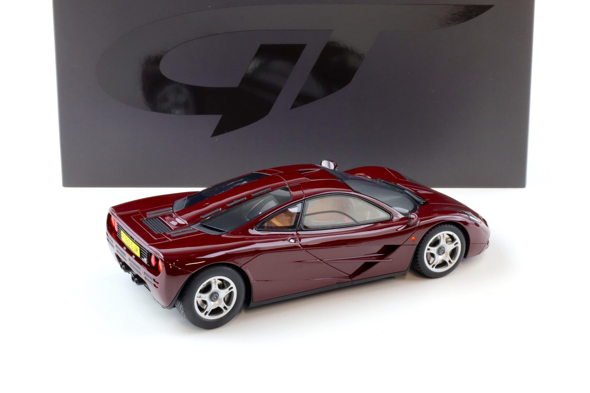 1:18 GT Spirit GT534 McLaren F1 Road Car Burgundy red 1992