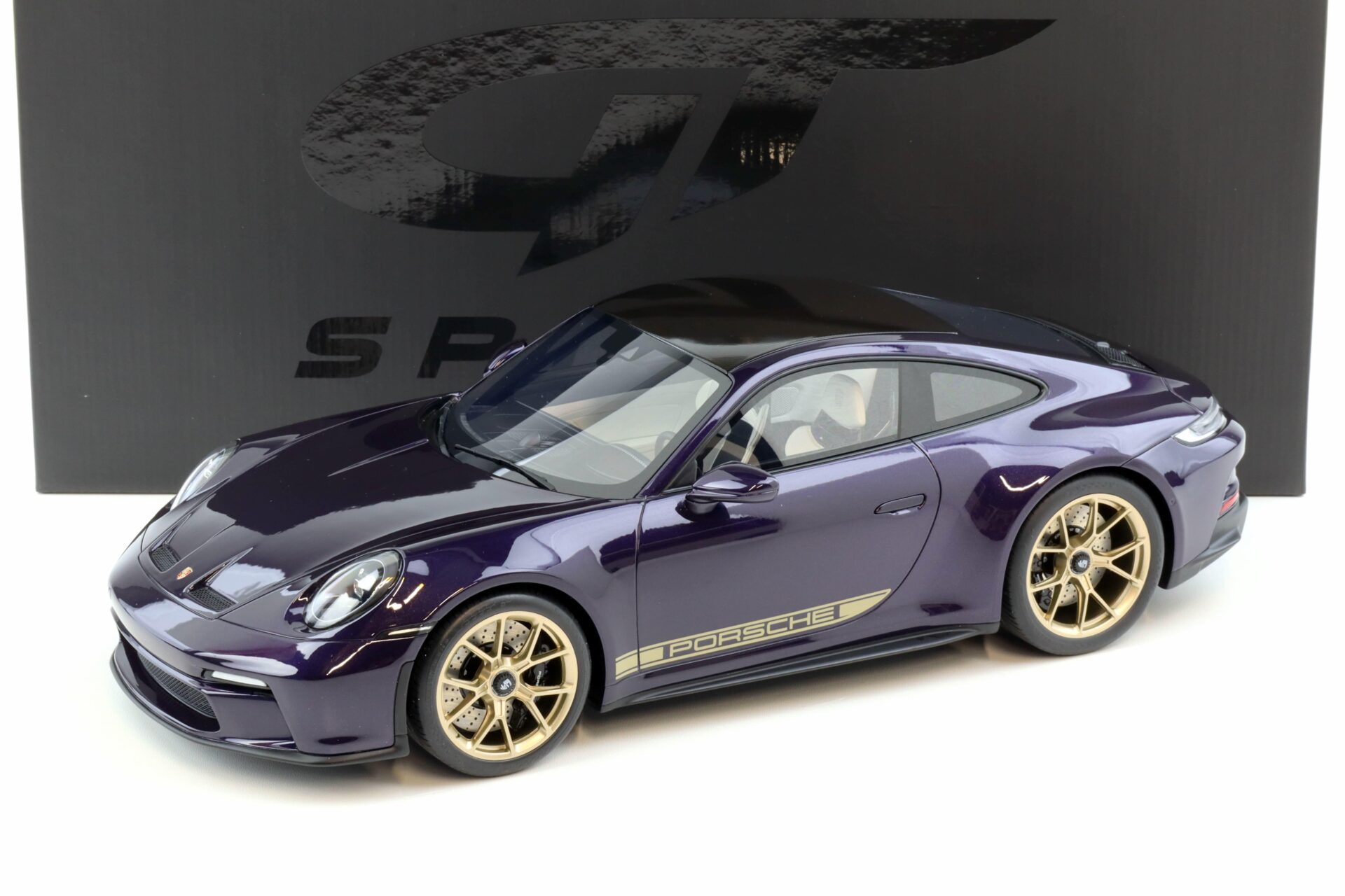 ID 106249 orig.jpg 1:12 GT Spirit GT937 Porsche 911 992 GT3 Touring Coupe viola metallic 2021