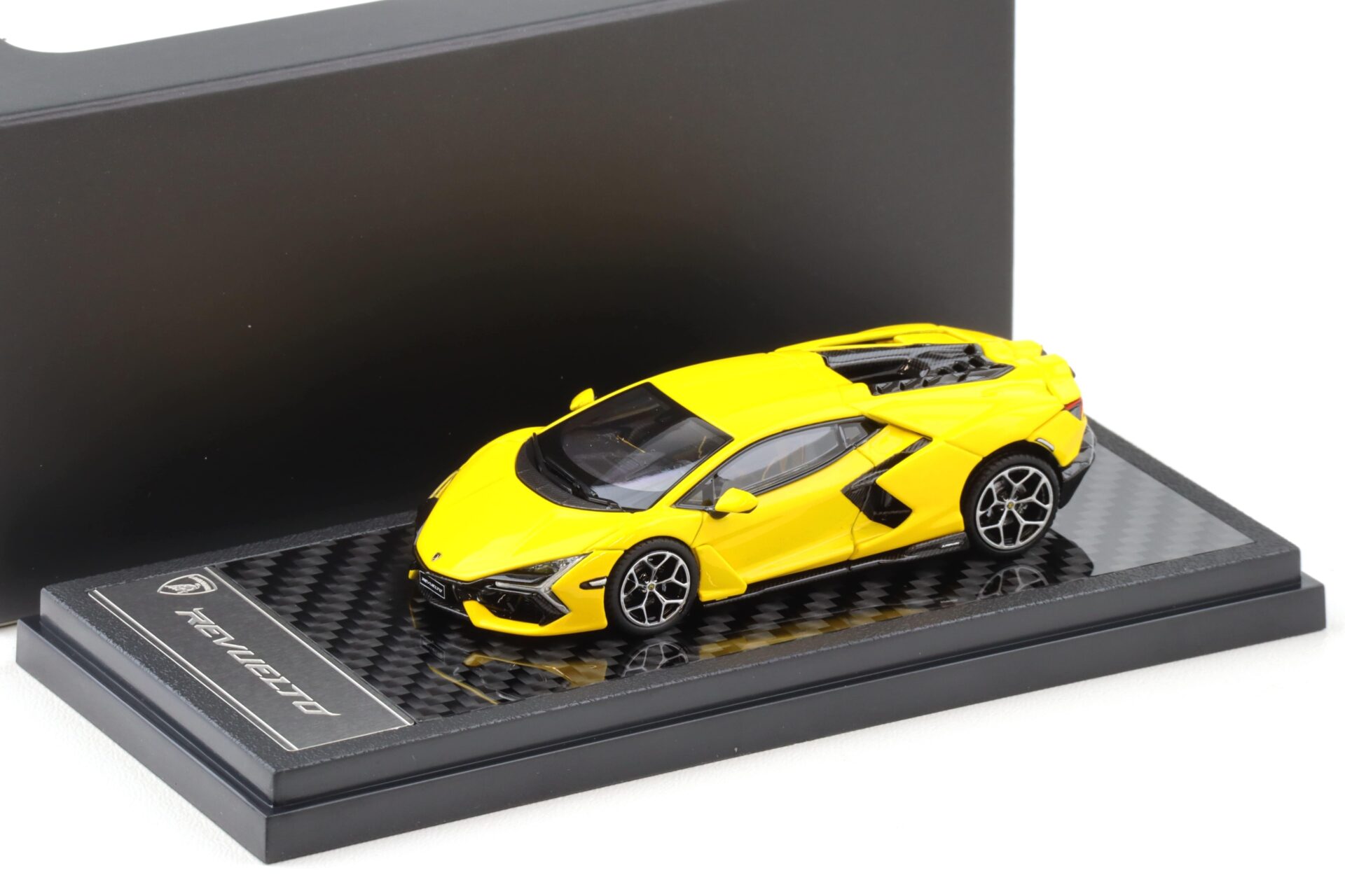 1:64 LCD Models Lamborghini Revuelto Coupe yellow LCD64042-YE
