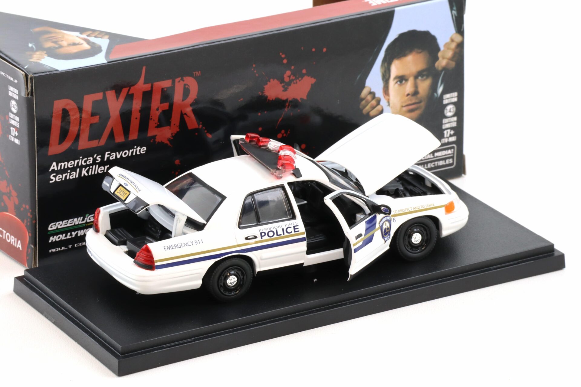 1:43 Greenlight 2001 Ford Crown Victoria Pembroke Pines Police DEXTER white