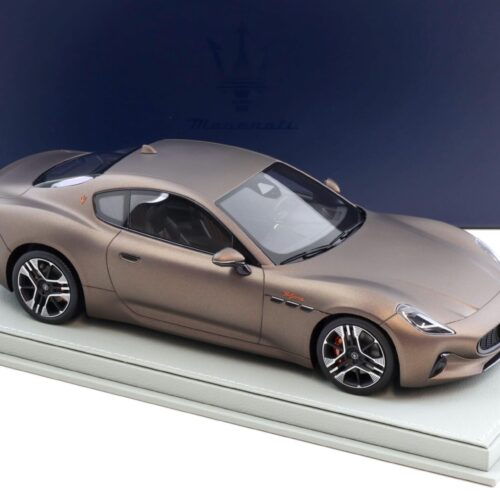 1:18 BBR Maserati Granturismo Folgore 2023 Rame Folgore metallic DEALER VERSION