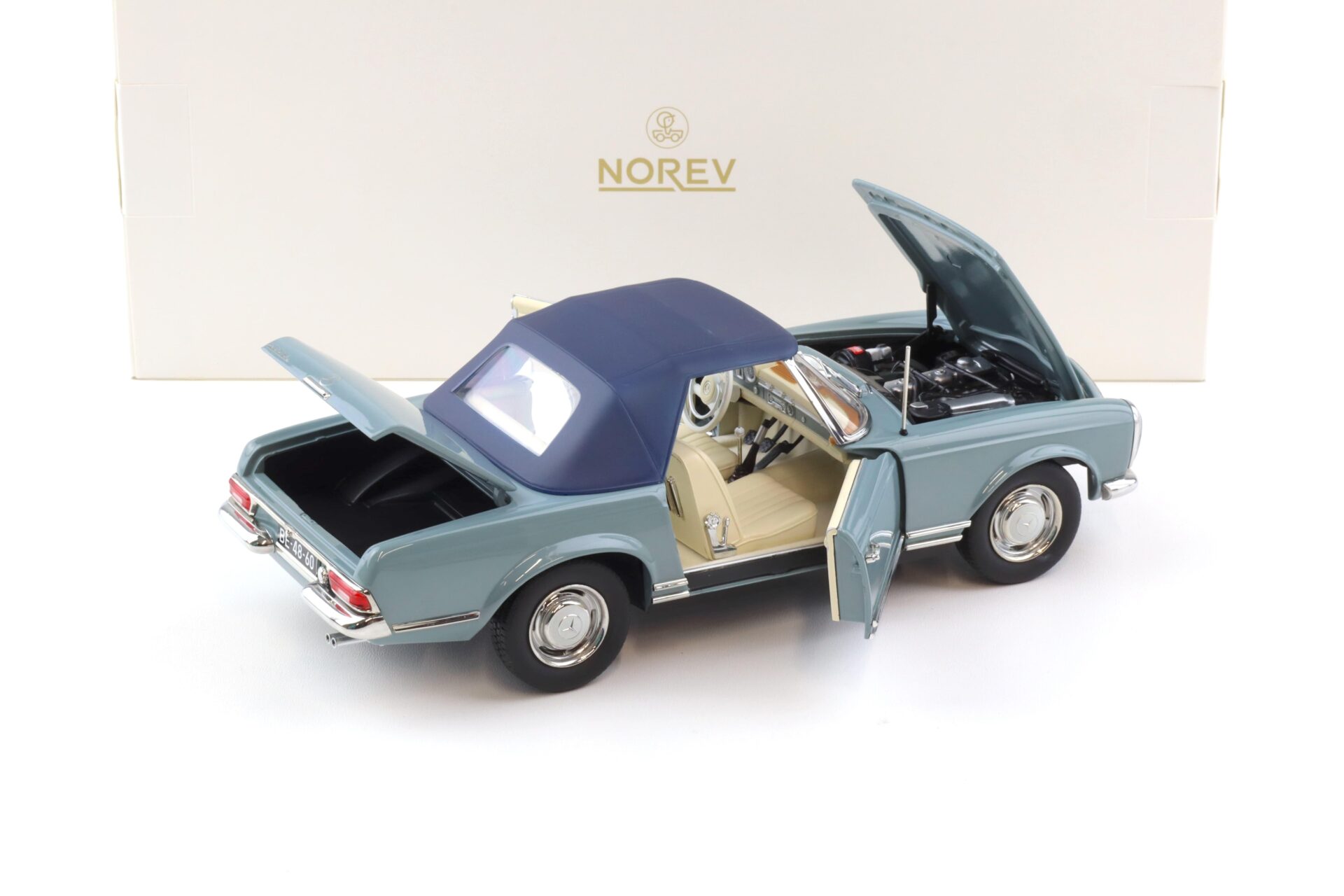 1:18 Norev Mercedes 230 SL Pagode W113 Horizon blue 1963 with Top