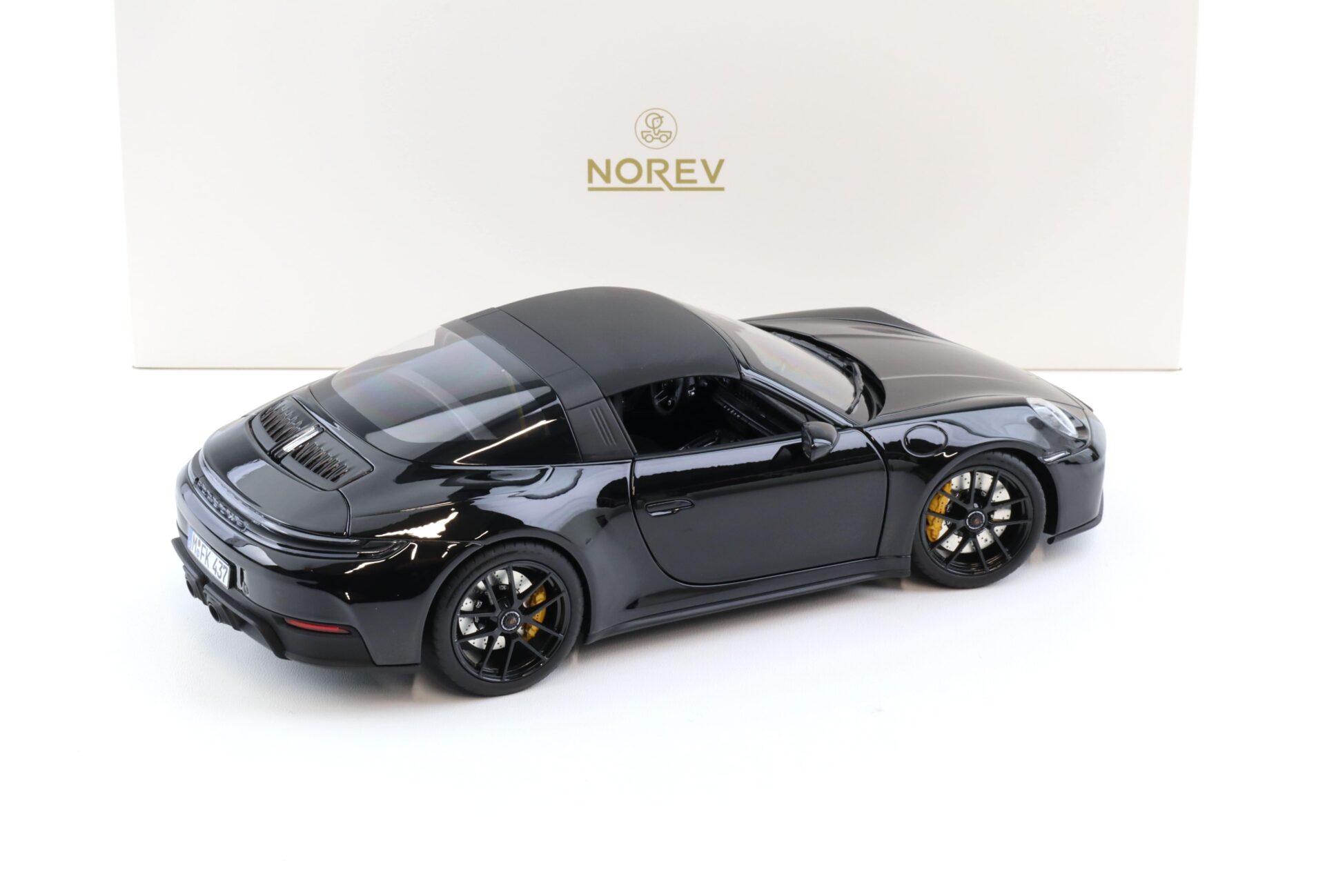 1:18 Norev Porsche 911 992.2 Targa 4 GTS 2024 black - Limited 200 pcs.