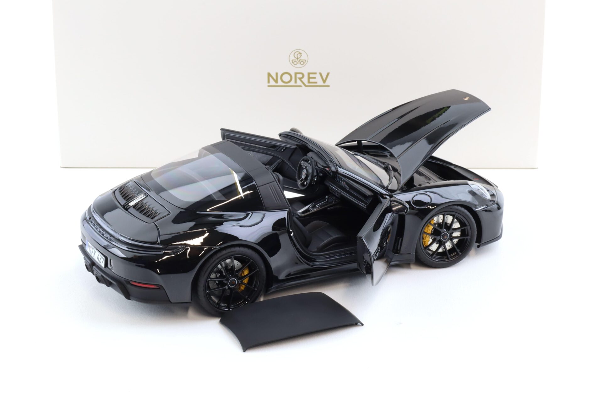 1:18 Norev Porsche 911 992.2 Targa 4 GTS 2024 black - Limited 200 pcs.