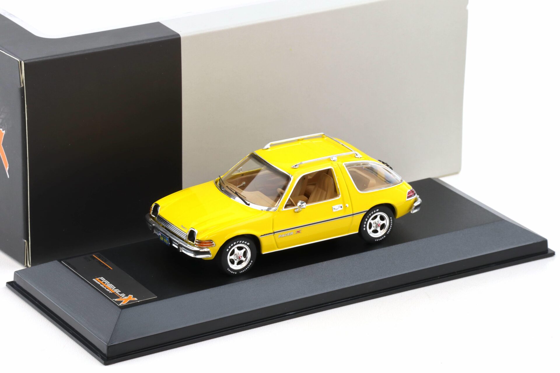 1:43 PremiumX AMC Pacer X 1975 yellow