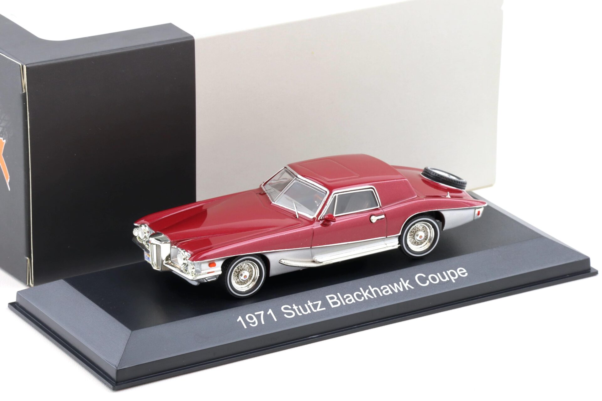 1:43 PremiumX Stutz Blackhawk Coupe 1971 red/ grey