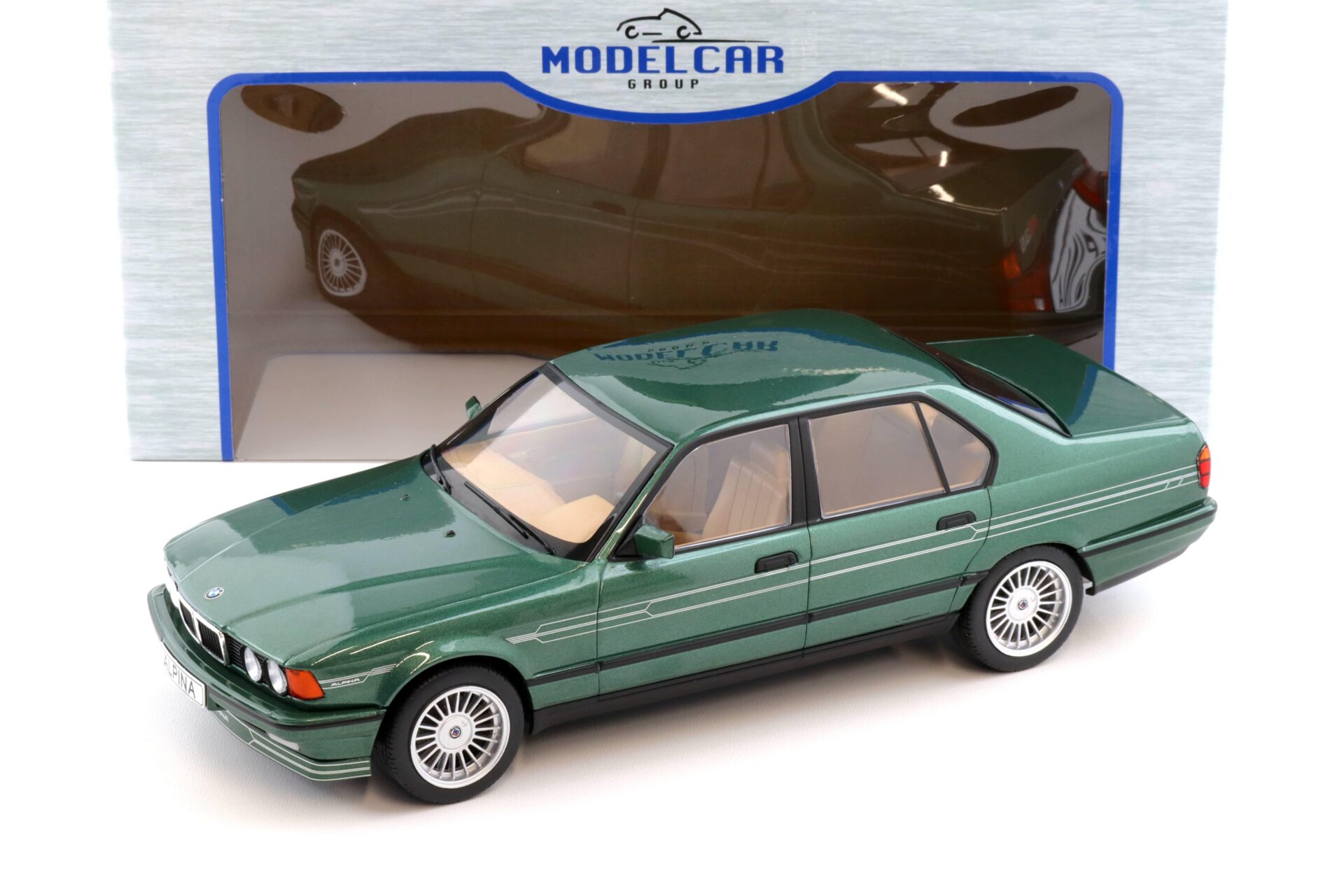 1:18 MCG BMW E32 Alpina B11 3.5 Limousine metallic green 1992