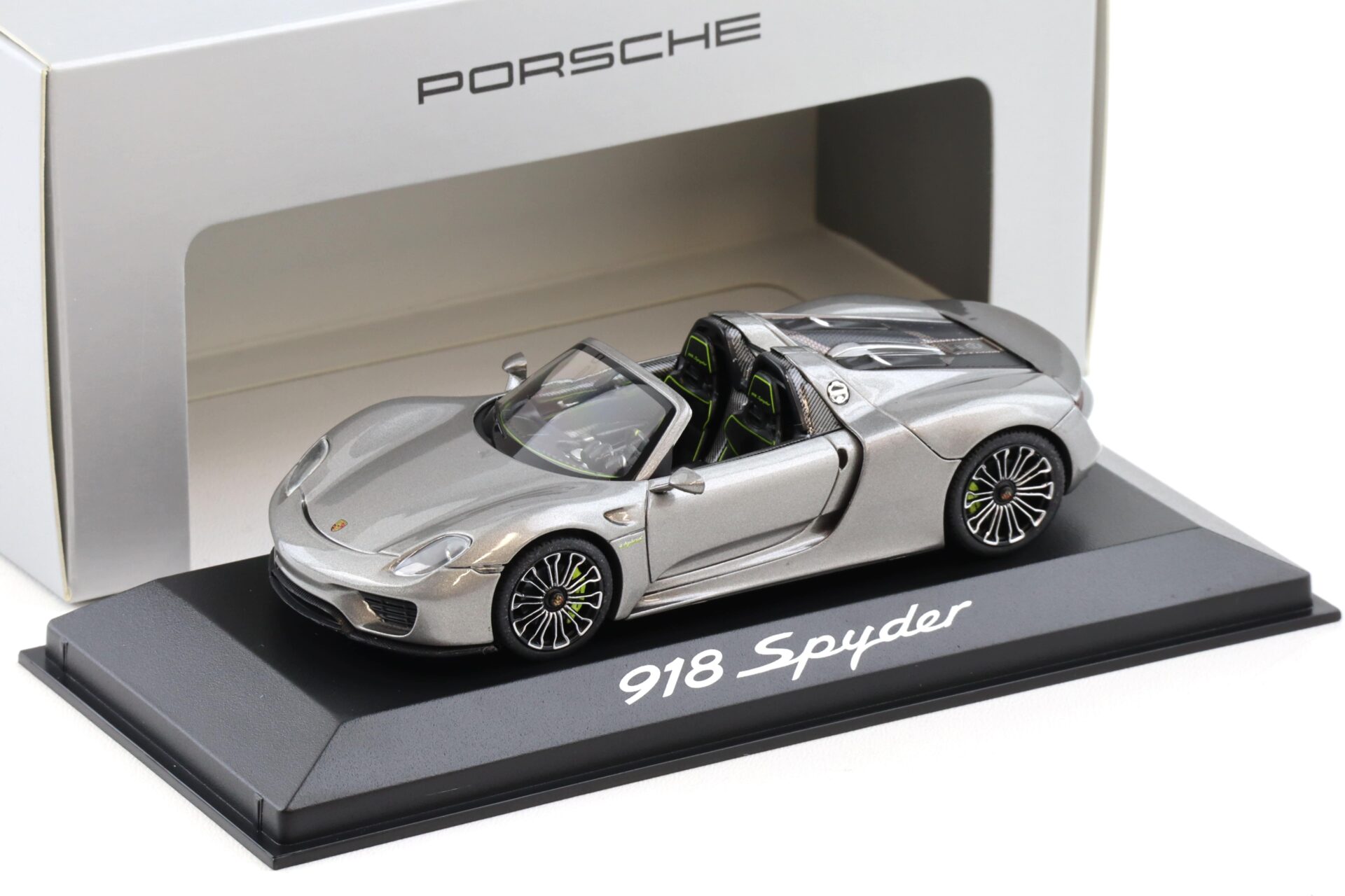 ID 108222 orig.jpg 1:43 Minichamps Porsche 918 Spyder Production Car 2013 grey WAP DEALER