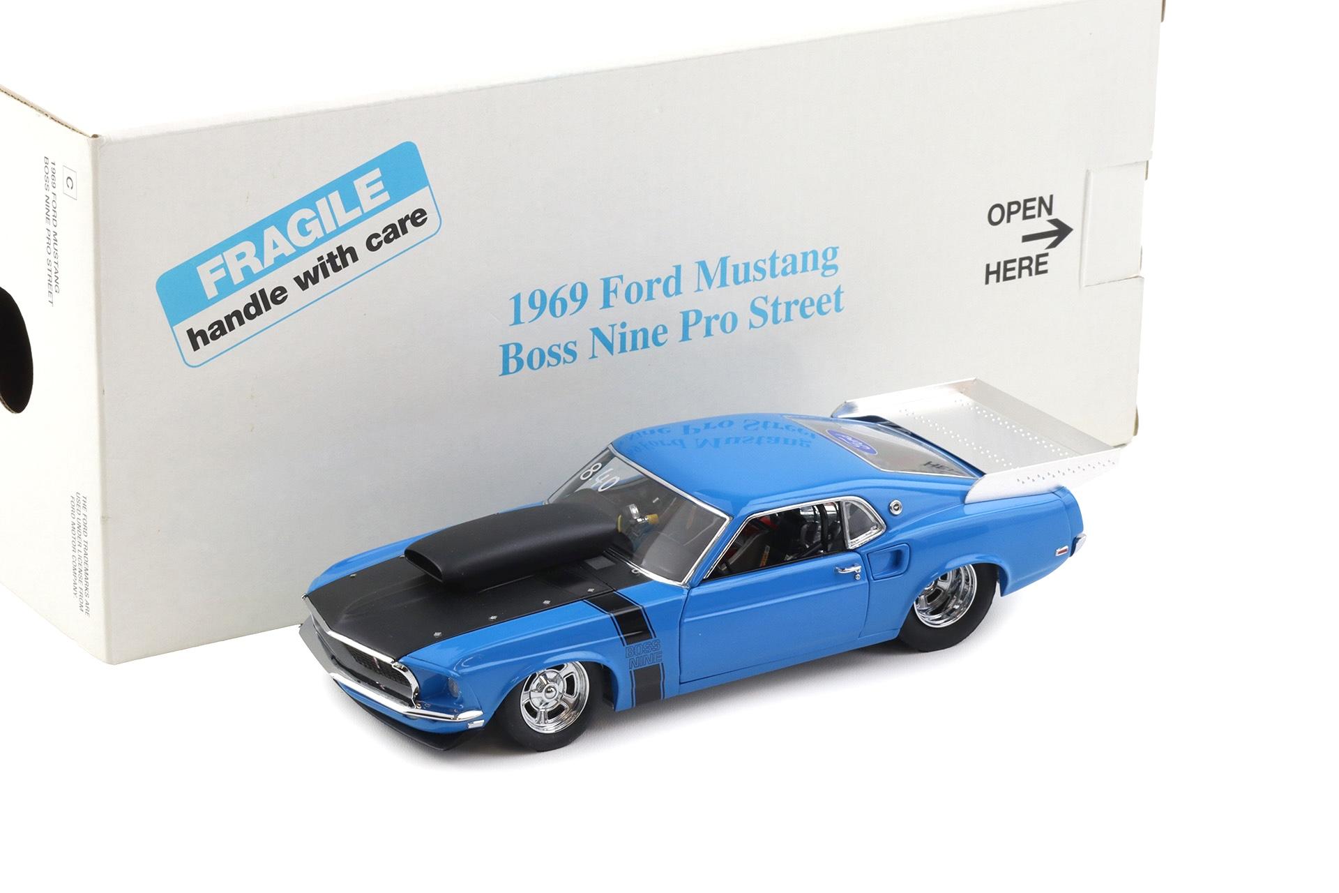 ID 110636 orig.jpg 1:24 Danbury Mint 1969 Ford Mustang Boss Nine Pro Street Grabber blue with box