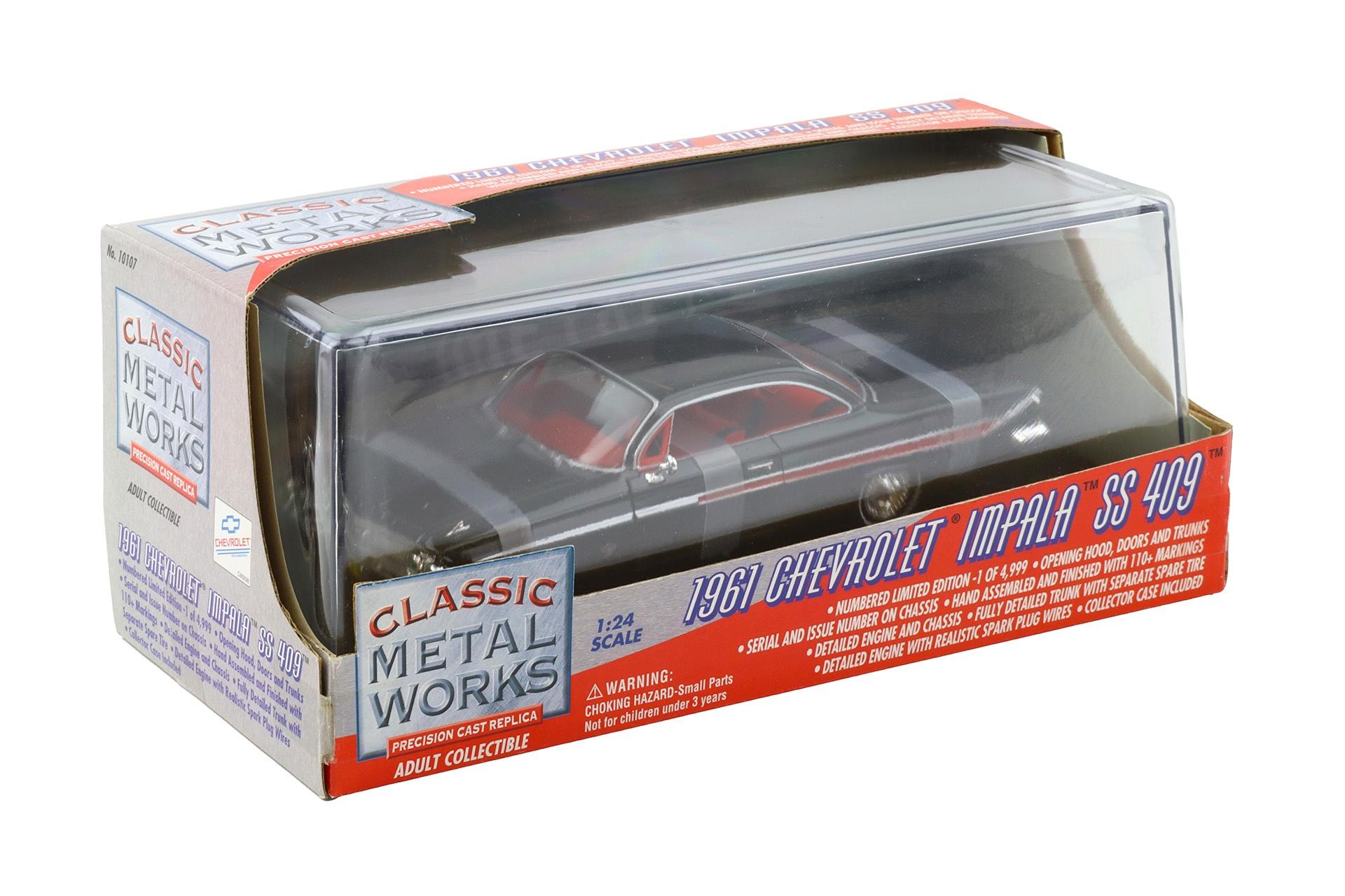 ID 110642 orig.jpg 1:24 Classic Metal Works 1961 Chevrolet Impala SS 409 black with Showcase