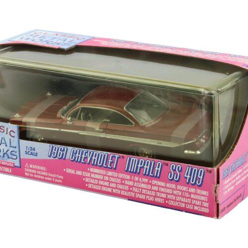 1:24 Classic Metal Works 1961 Chevrolet Impala SS 409 red metallic with Showcase