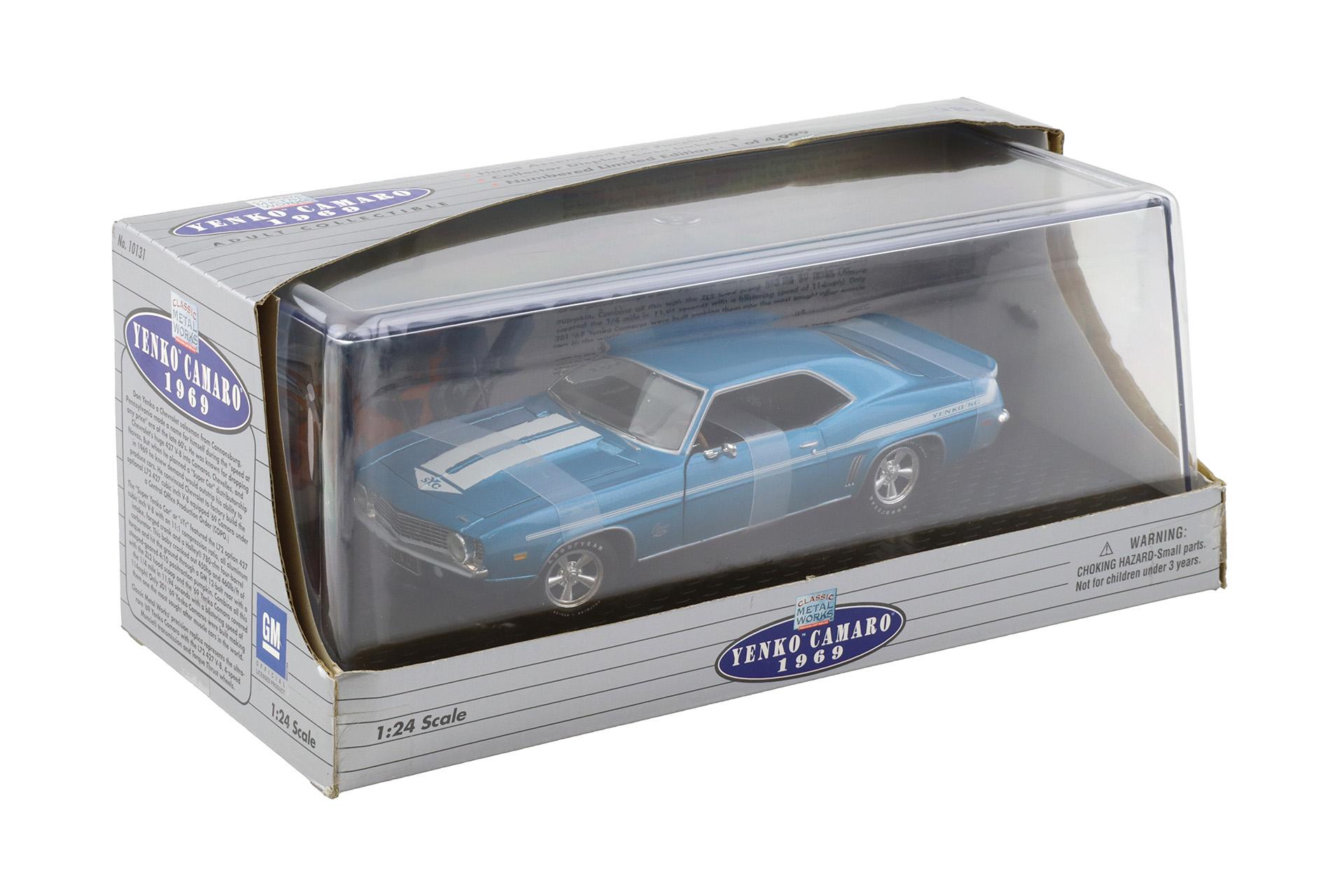 1:24 Classic Metal Works 1969 Chevrolet Yenko Camaro Lemans blue with Showcase