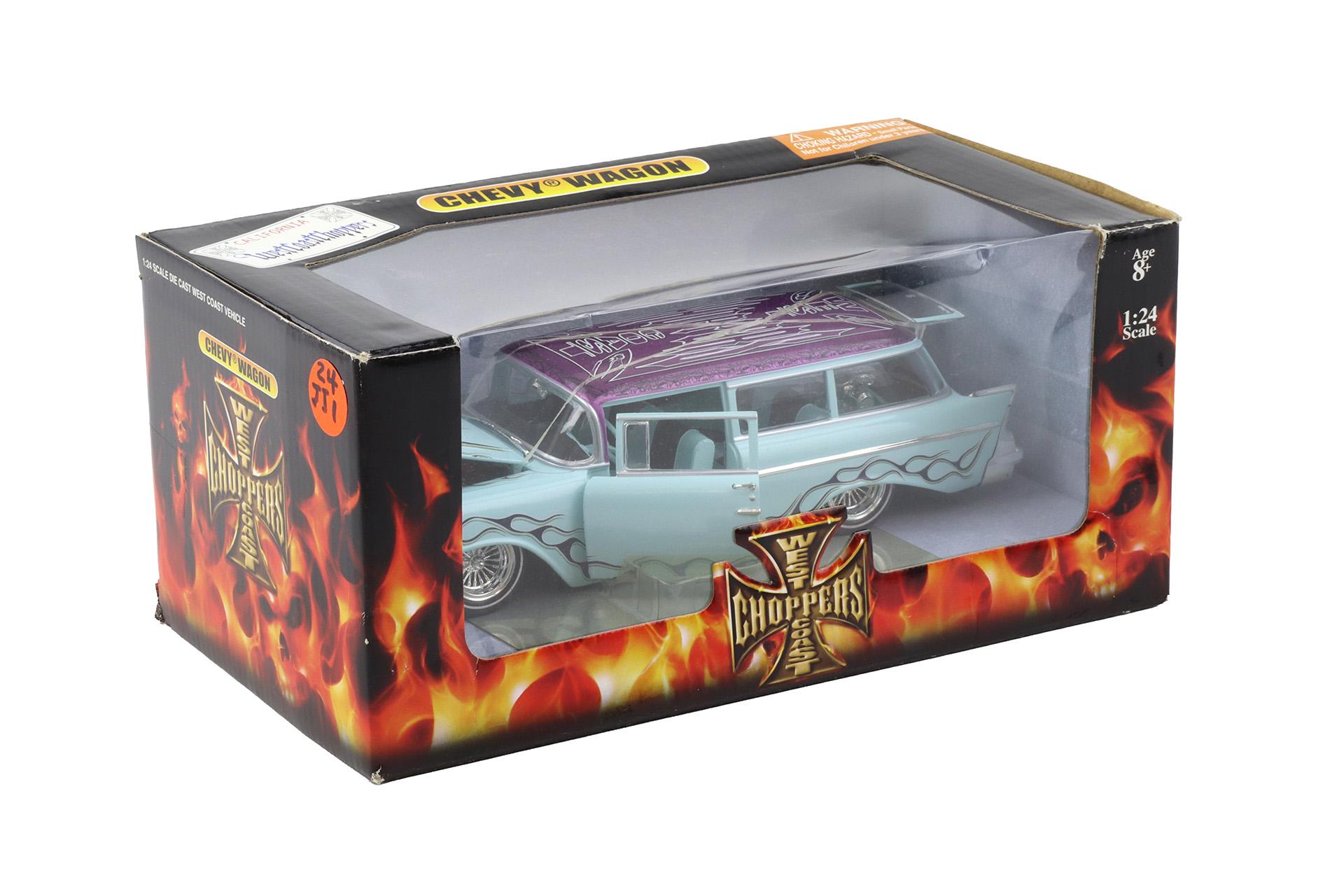 ID 110661 orig.jpg 1:24 West Coast Choppers Chevrolet Chevy Wagon blue/ purple