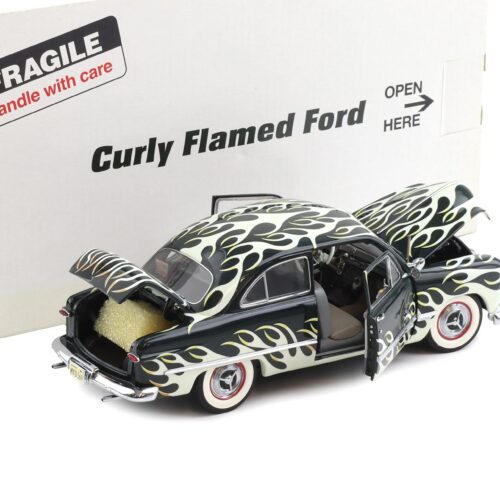 1:24 Danbury Mint 1949 Ford Custom Coupe Curly Flamed dark green with box