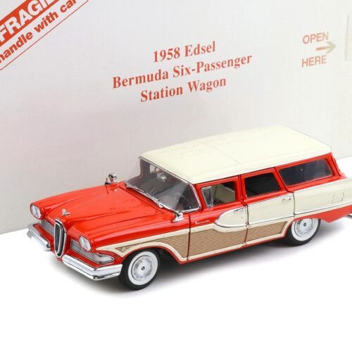 1:24 Danbury Mint 1958 Edsel Bermuda Six-Passenger Station Wagon red/ white with box