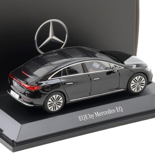 1:43 Herpa Mercedes EQE V295 Limousine Electric Art Line obsidian black DEALER VERSION