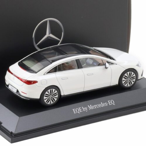 1:43 Herpa Mercedes EQE V295 Limousine Electric Art Line opalite white DEALER VERSION