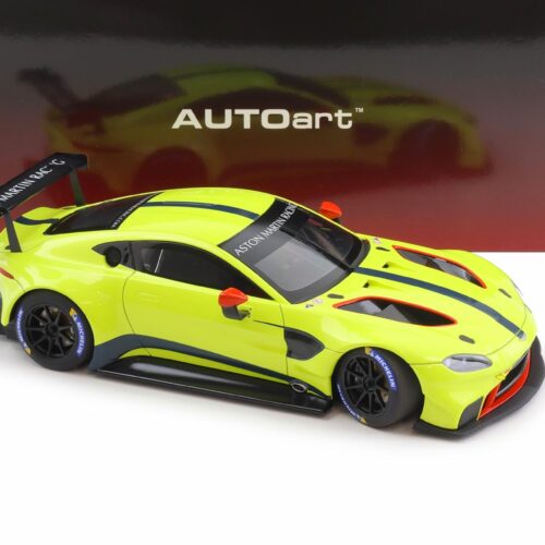 1:18 AUTOart Aston Martin Vantage GTE Le Mans Pro 2018 Presentation Car green with stripes